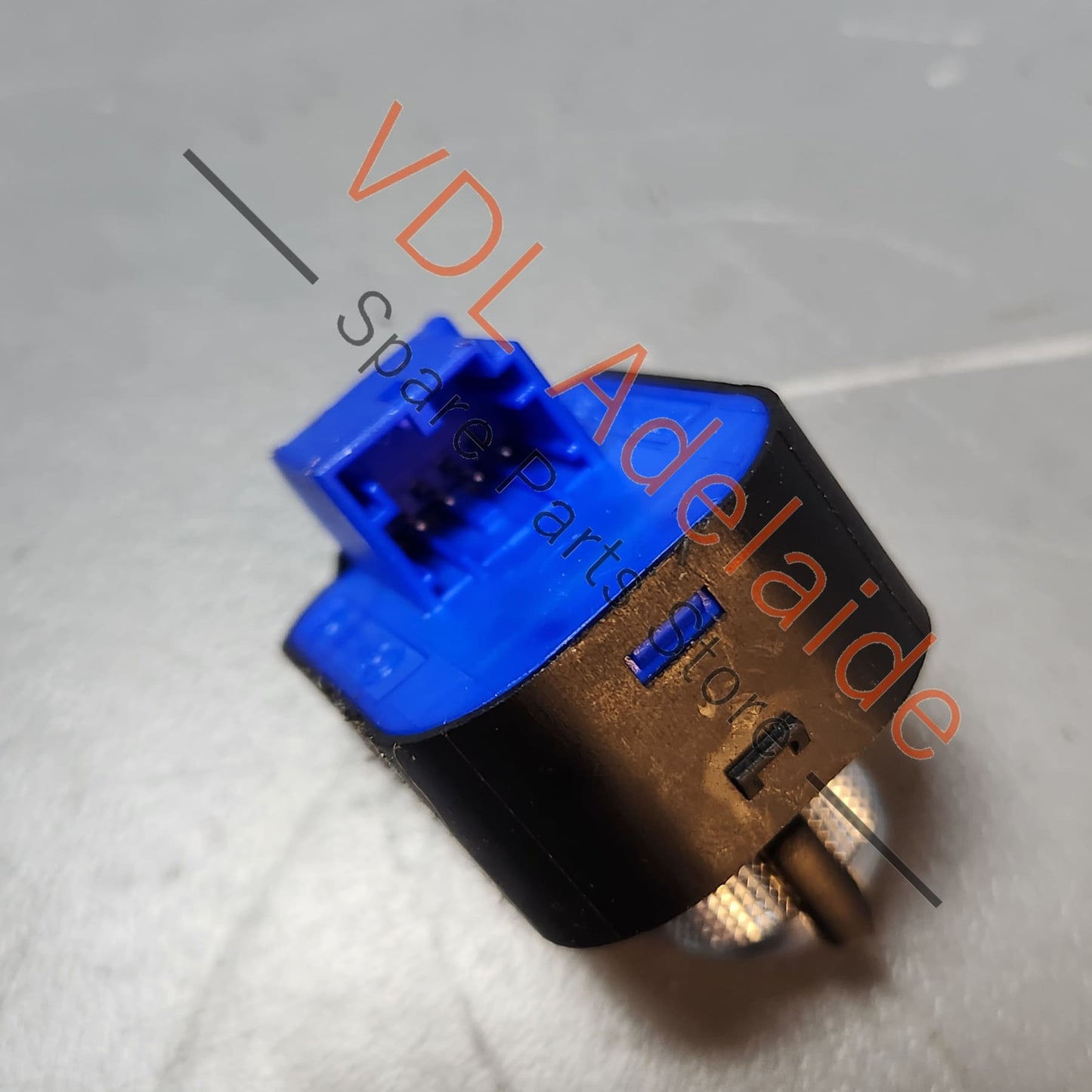 8V0959565E Audi RS3 A3 S3 8V Switch for Power Folding Mirror Adjustment 8V0959565E