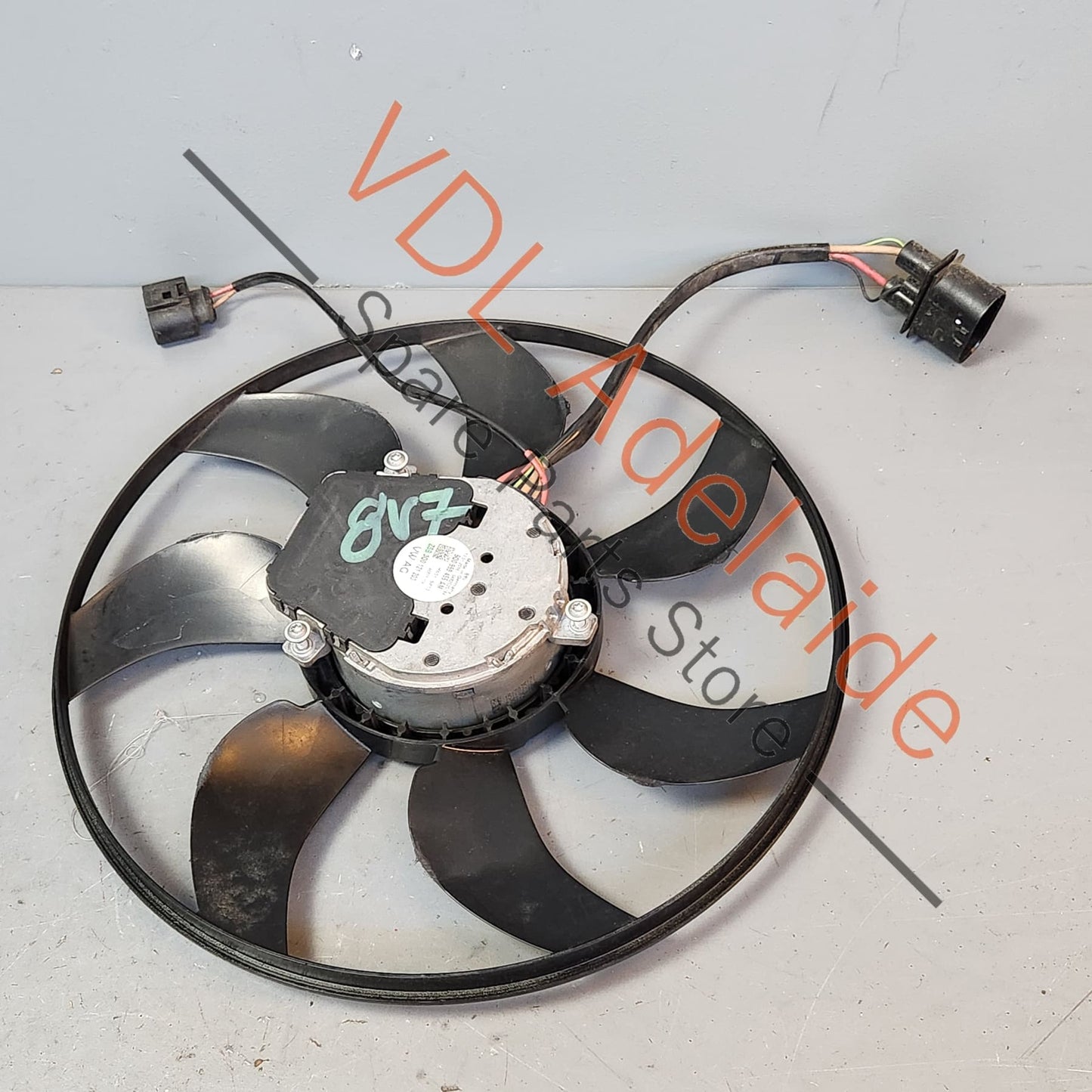 3Q0121455AM 5Q0121455AM Audi RS3 8V 320W 370mm Radiator Fan 5Q0121455AM / 3Q0121455AM