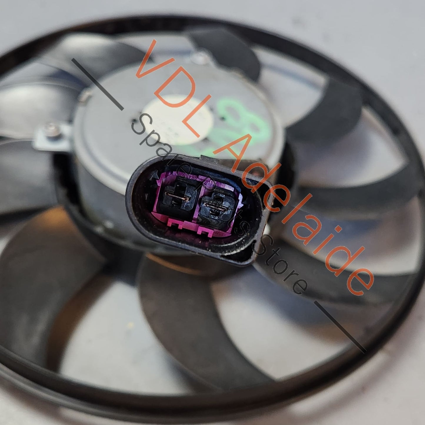 3Q0121455AH 5Q0121455AH Audi RS3 8V 200W 295mm Radiator Fan 5Q0121455AH / 3Q0121455AH