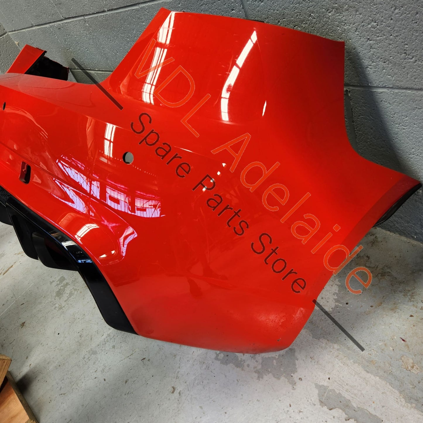 8V4807067JGRU 8V0253181F Audi RS3 8V Hatch Rear Bumper Assembly & Rear Muffler Y6Y6 Y6 / Y3T Catalunya Red Metallic