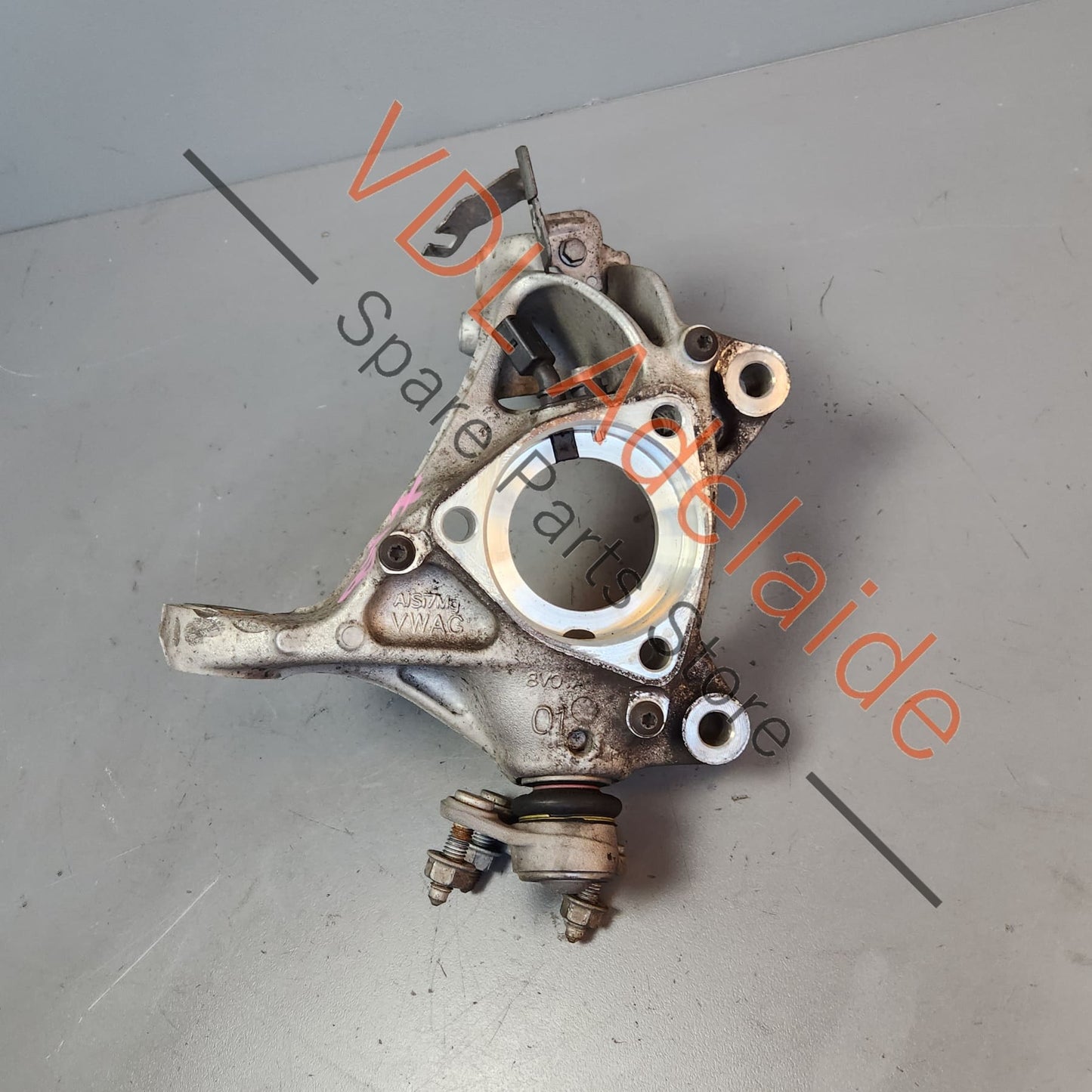 8V0407254A Audi S3 RS3 8V Front Right Hub Knuckle Stub Wheel Bearing Housing Carrier 8V0407254A