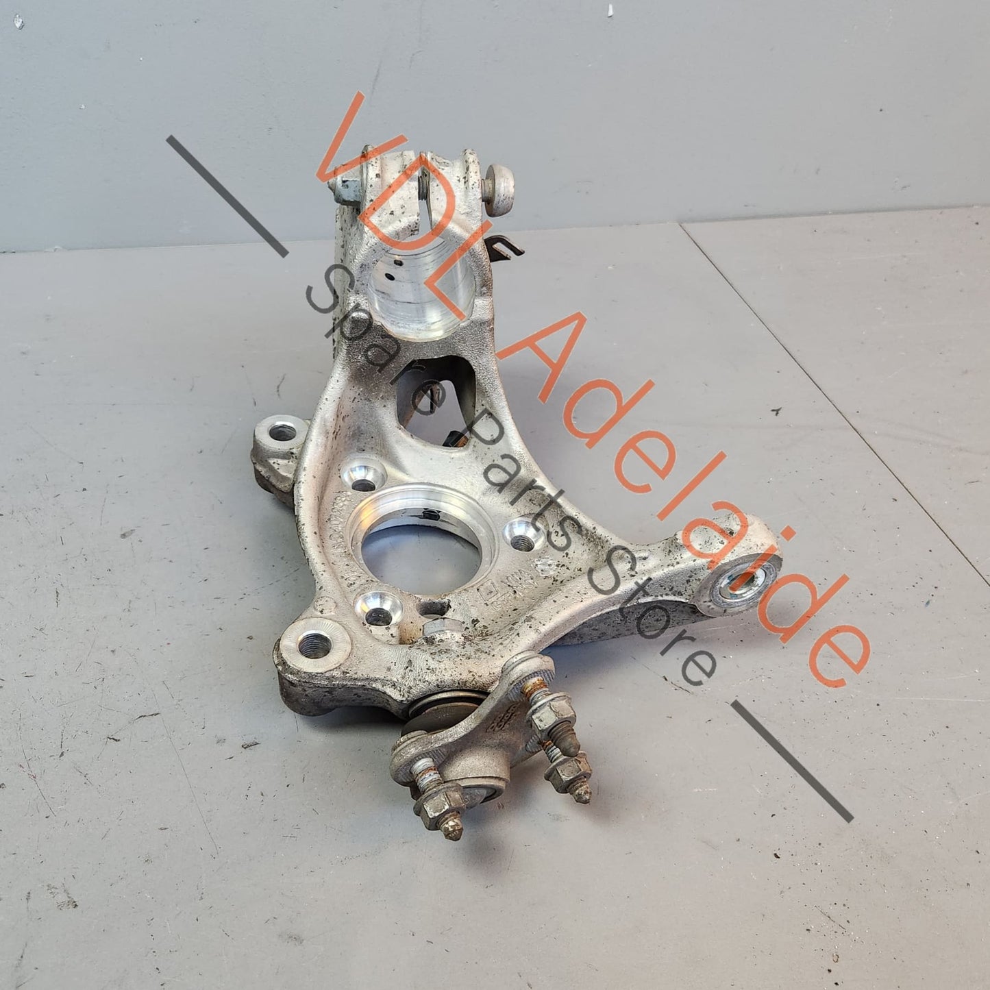 8V0407254A Audi S3 RS3 8V Front Right Hub Knuckle Stub Wheel Bearing Housing Carrier 8V0407254A