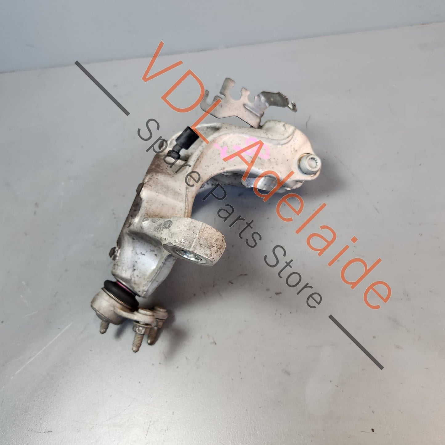 8V0407253A Audi S3 RS3 8V Front Left Hub Knuckle Stub Wheel Bearing Housing Carrier 8V0407253A