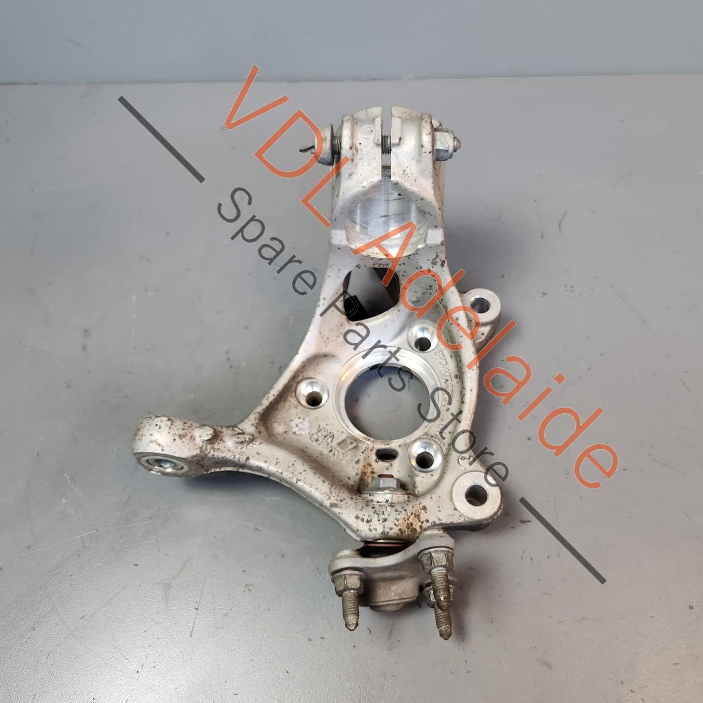 8V0407253A Audi S3 RS3 8V Front Left Hub Knuckle Stub Wheel Bearing Housing Carrier 8V0407253A