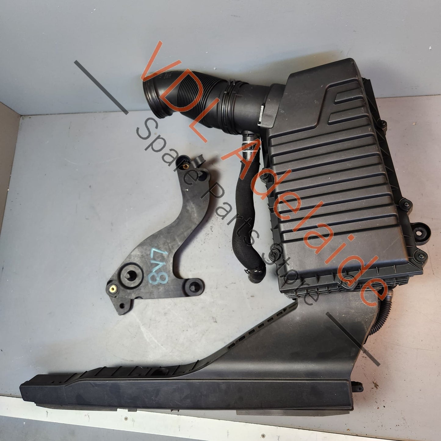 3Q0129607 3Q0129671 3Q0129217 Audi RS3 8V Stock Standard Original Air Filter Assembly Kit