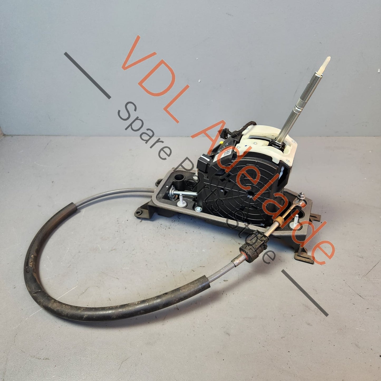8V2713023Q 8V2713023AR Audi RS3 8V Gear Shifter Selector for RHD DQ500 8V2713023Q / 8V2713023AR