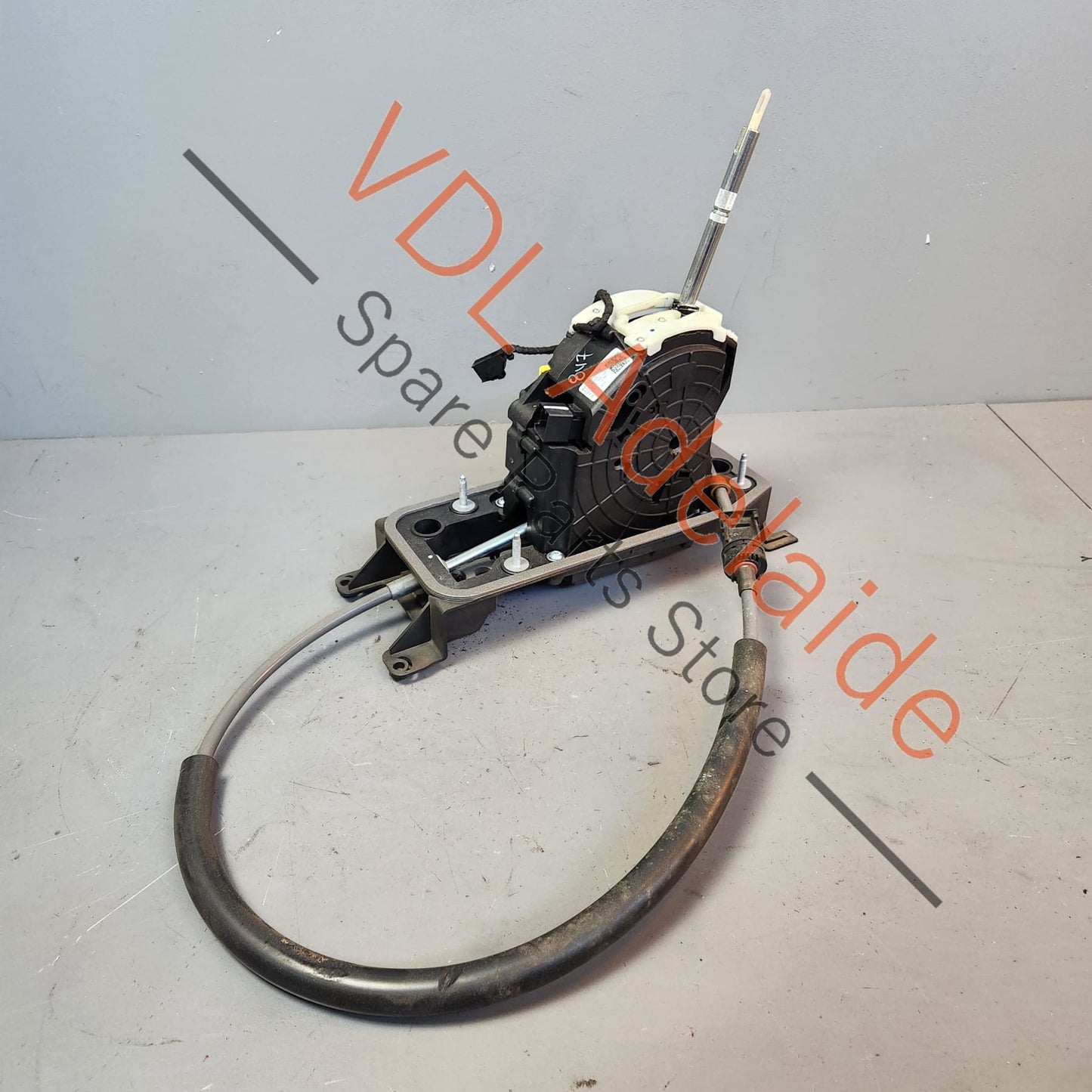 8V2713023Q 8V2713023AR Audi RS3 8V Gear Shifter Selector for RHD DQ500 8V2713023Q / 8V2713023AR