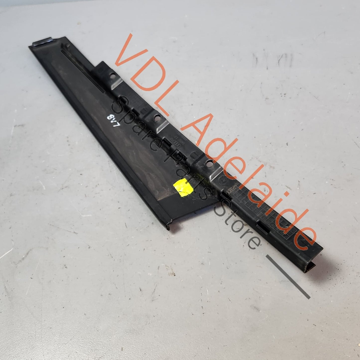 8V4837901A Audi A3 S3 RS3 8V Front Left Door Exterior Trim for B-Pillar Black Glossy 8V4837901A