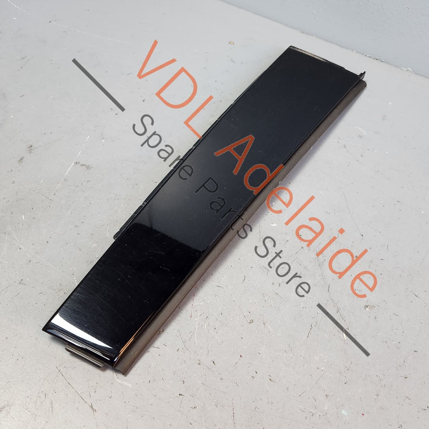 8V4839901A 8V4839901 Audi A3 S3 RS3 8V Rear Left Door Exterior Trim for B-Pillar Black Glossy 8V4839901B