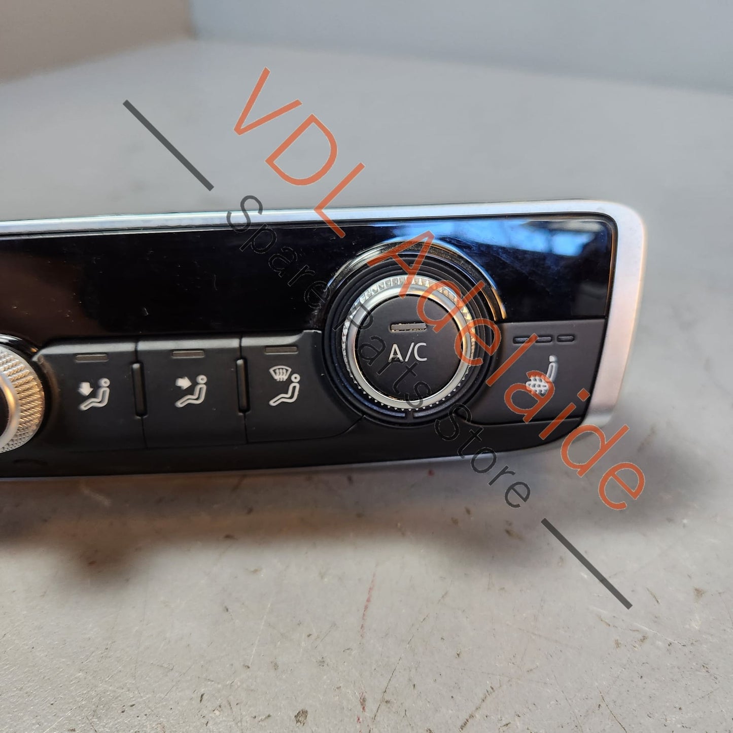 8V0820043D Audi A3 S3 RS3 8V Air Conditioning Control Switch 8V0820043D