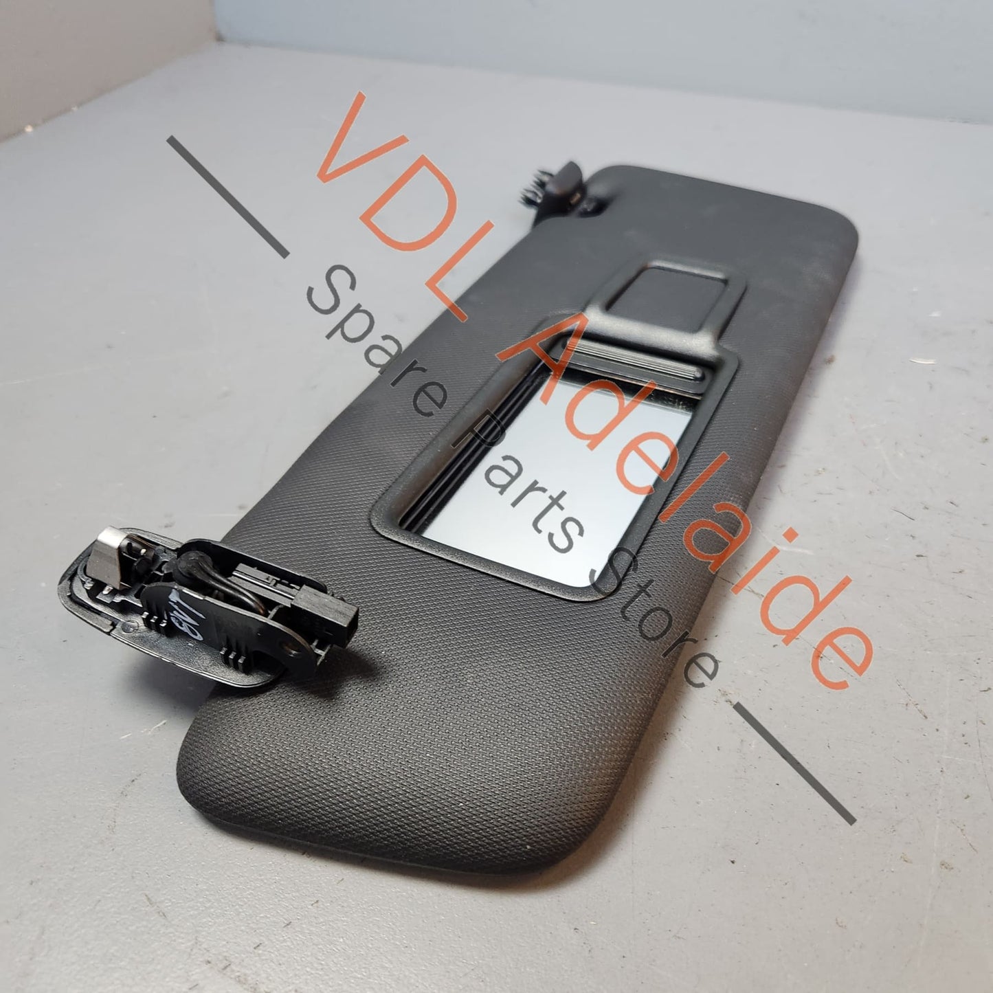8V0857551C Audi A3 S3 RS3 8V Sun Visor With Illuminated Mirror Left LHS Soul Black 8V0857551C