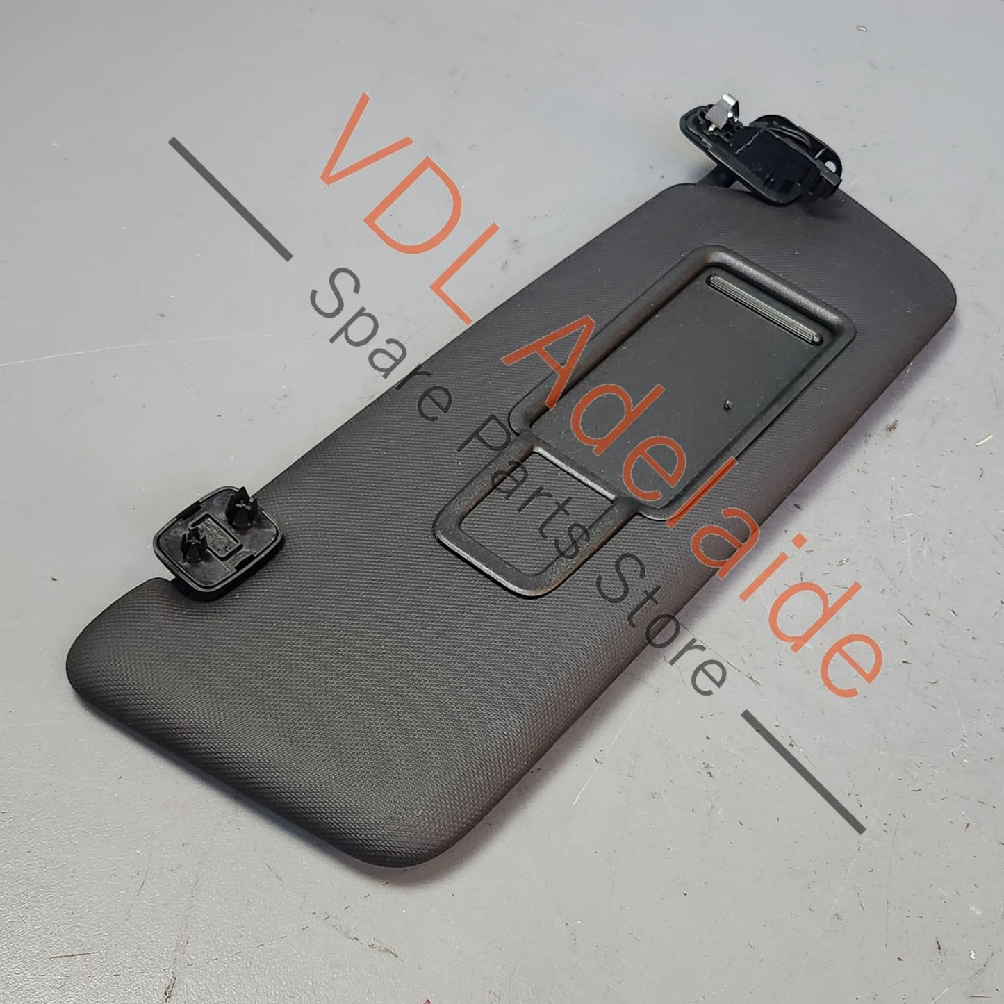 8V0857552C Audi A3 S3 RS3 8V Sun Visor With Illuminated Mirror Right RHS Soul Black 8V0857552C