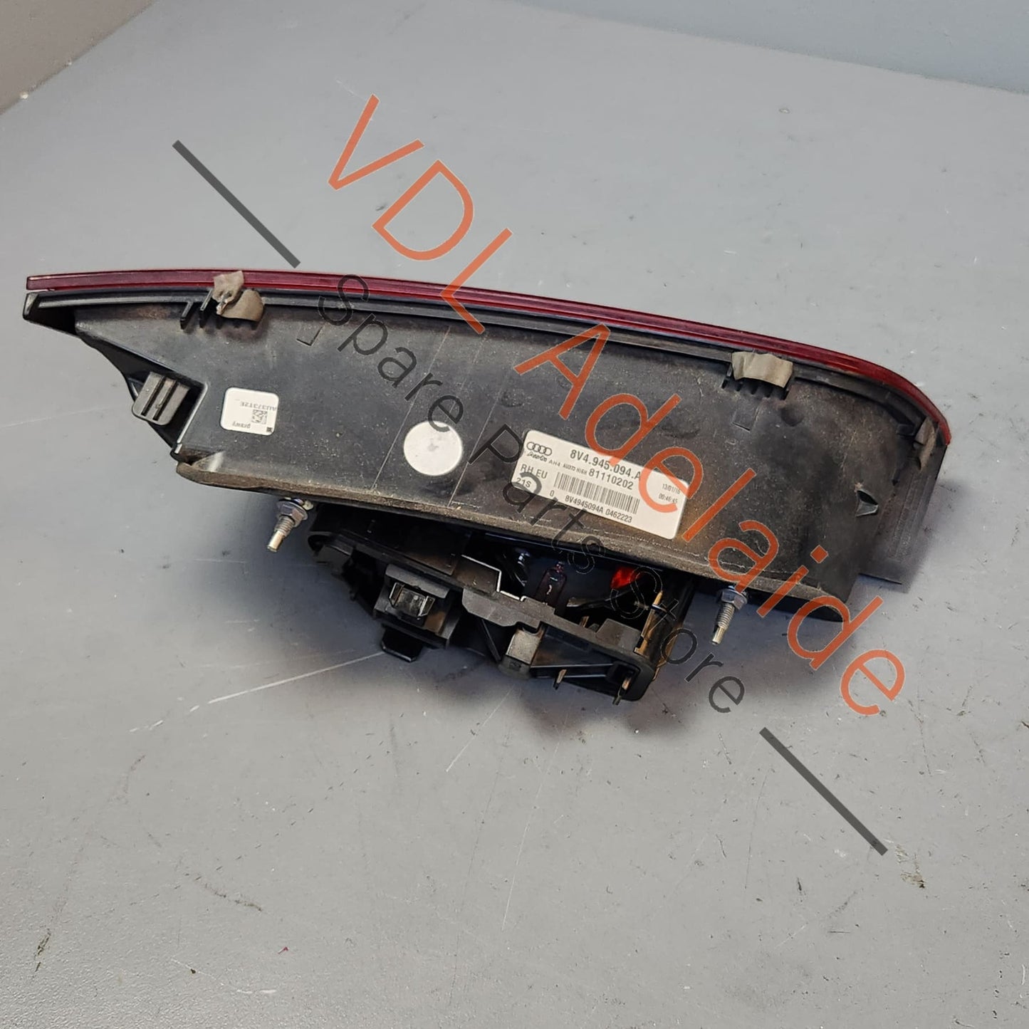 8V4945094A Audi A3 S3 RS3 8V Right Inner Rear Brake Light LED 8V4945094A
