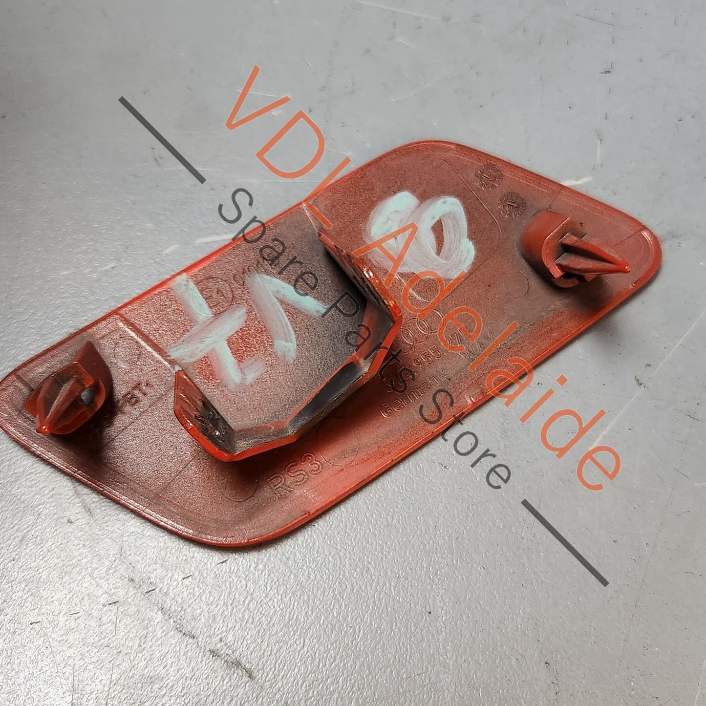 8V4955275 Audi RS3 8V Front Bumper Bar Left Headlight Washer Cover Flap Trim 8V4955275 GRU Y6Y6 Y6 / Y3T Catalunya Red Metallic
