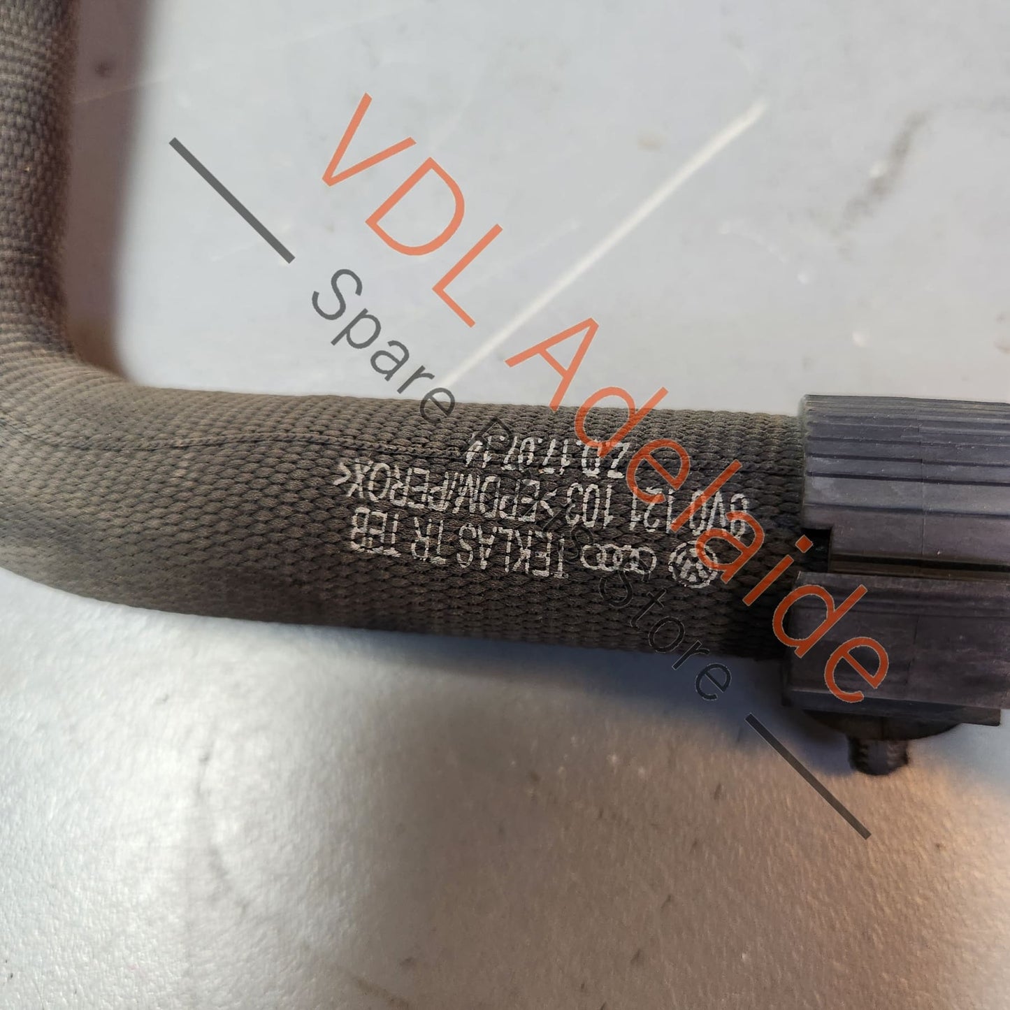 8V0121103 Audi RS3 8V Additional Radiator Hose Pipe for Coolant 8V0121103