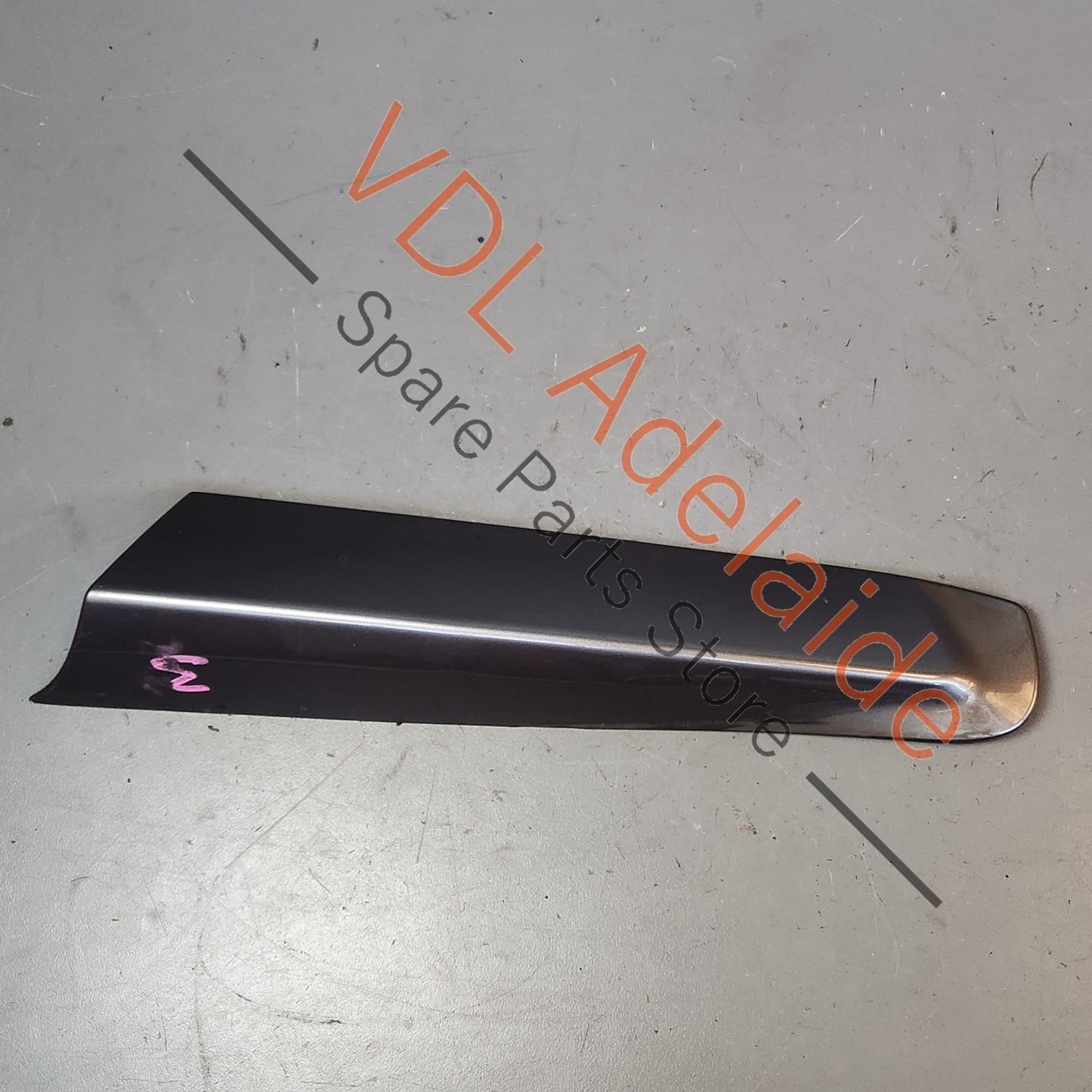 768579138R768570131R Renault Megane Left Side Rear Exterior Body Molding 768579138R 768570131R Oyster Grey