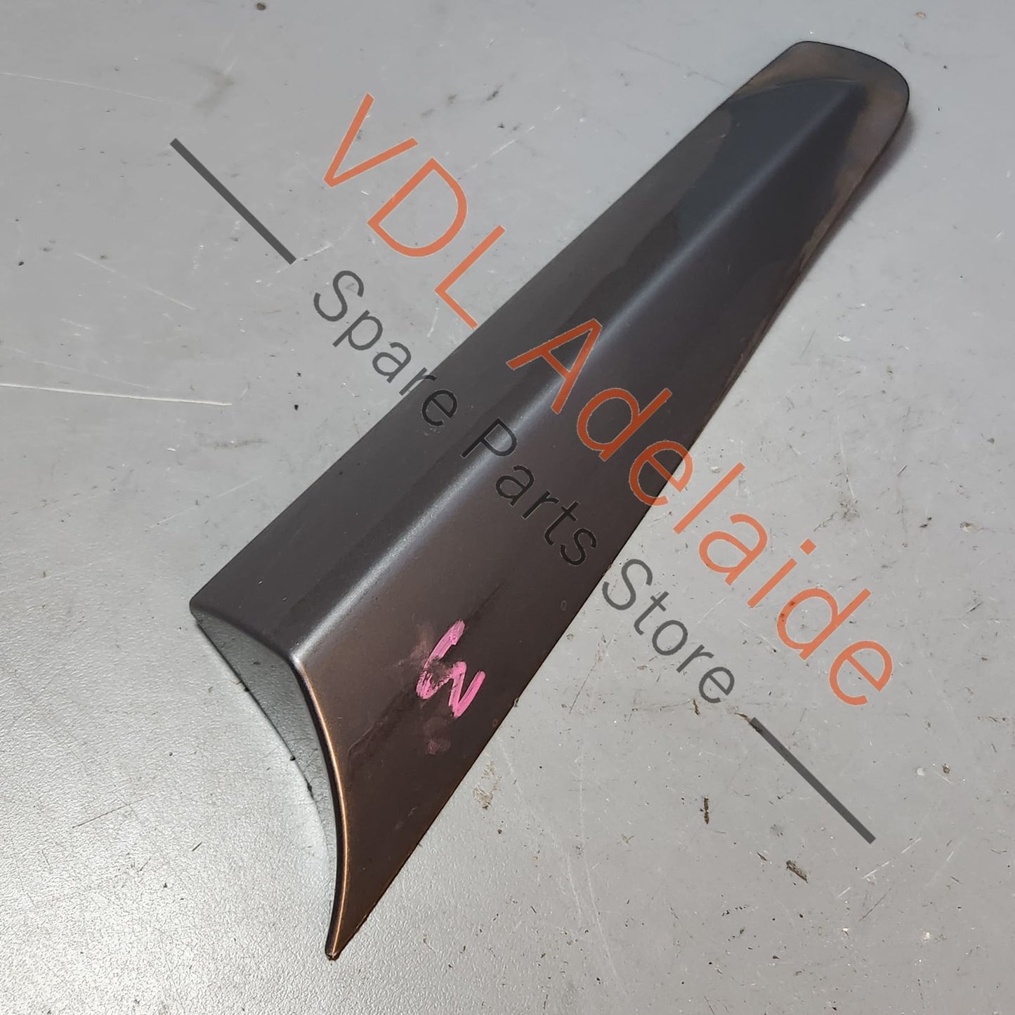 768579138R768570131R Renault Megane Left Side Rear Exterior Body Molding 768579138R 768570131R Oyster Grey