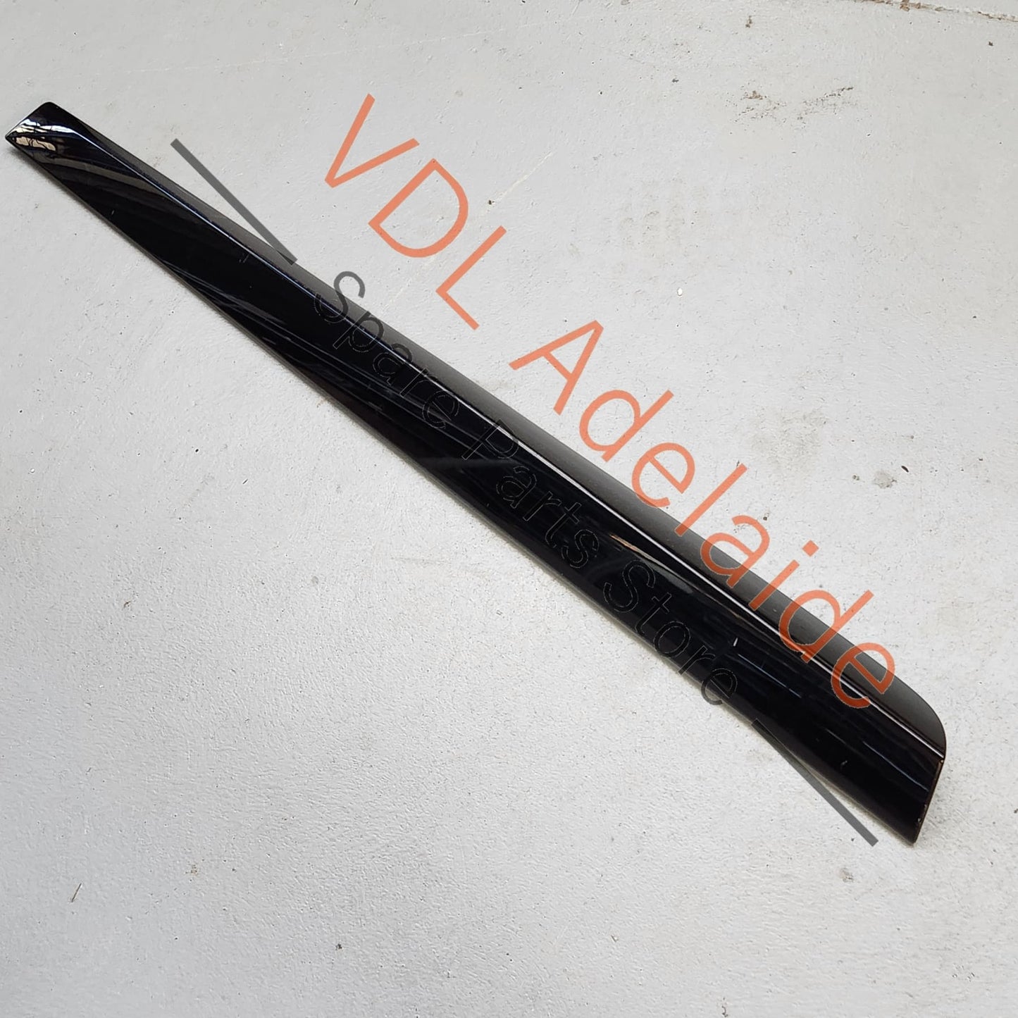 801860012R801864336R Renault Megane Right Side Rear Exterior Door Molding 801860012R 801864336R TEGNE - BLACK