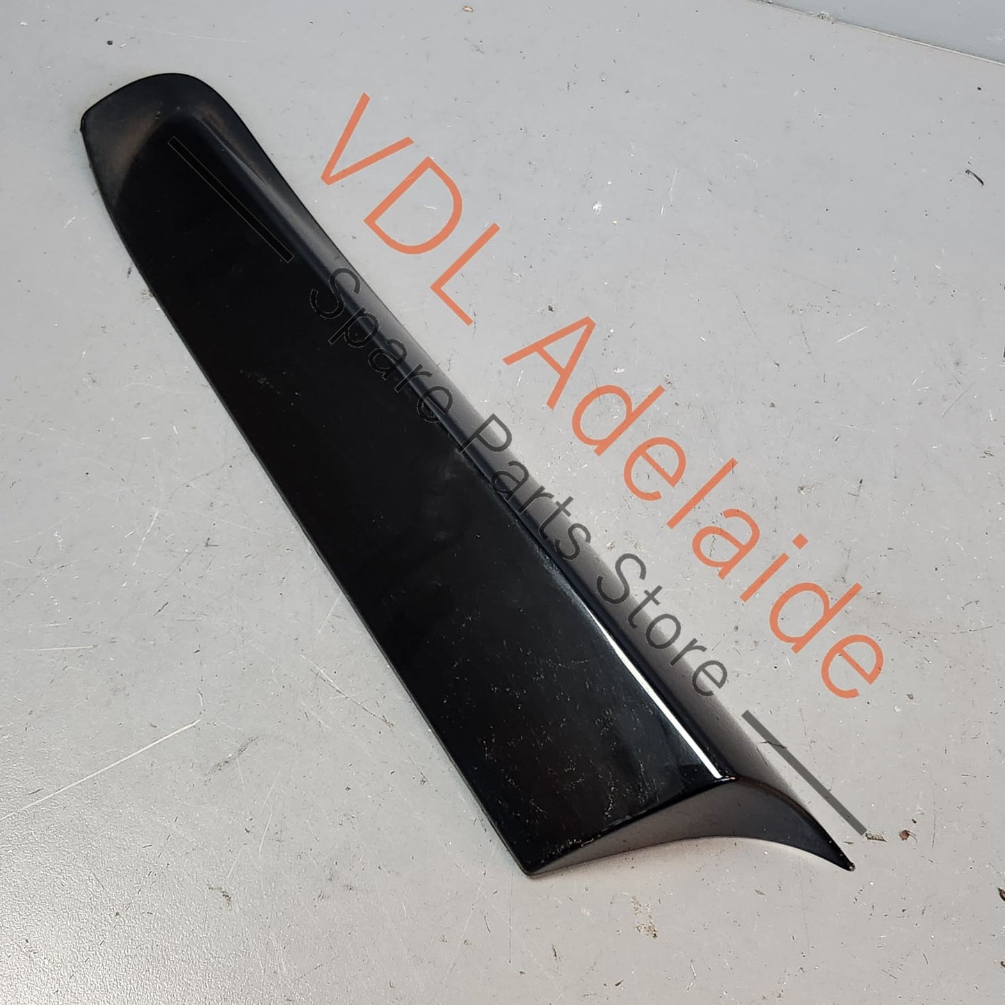 768579138R768570131R Renault Megane Left Side Rear Exterior Body Molding 768579138R 768570131R TEGNE - BLACK