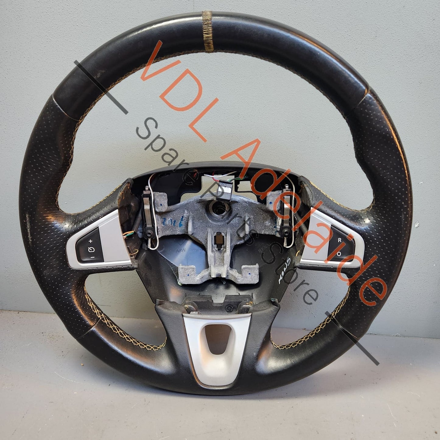 484300049R Renault Megane 3 III RS 250 265 275 Steering Wheel Yellow Stitch 484300049R