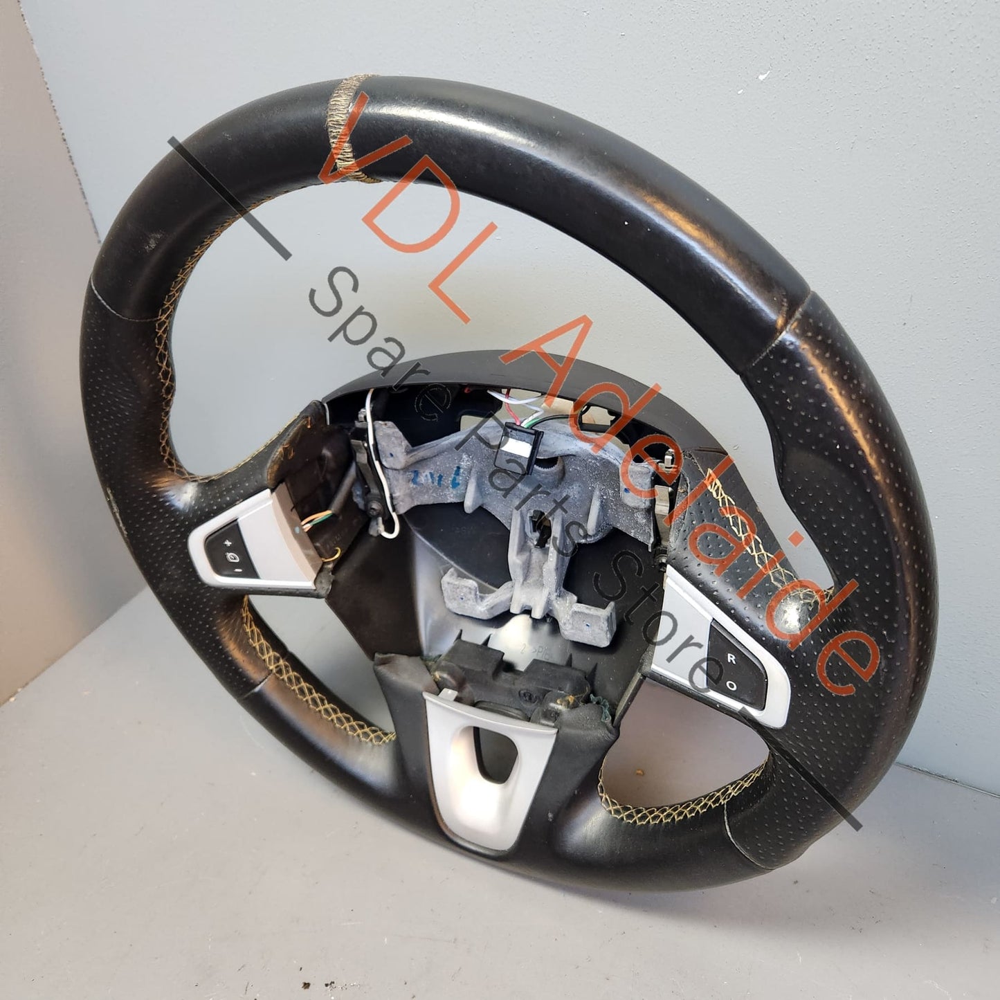 484300049R Renault Megane 3 III RS 250 265 275 Steering Wheel Yellow Stitch 484300049R