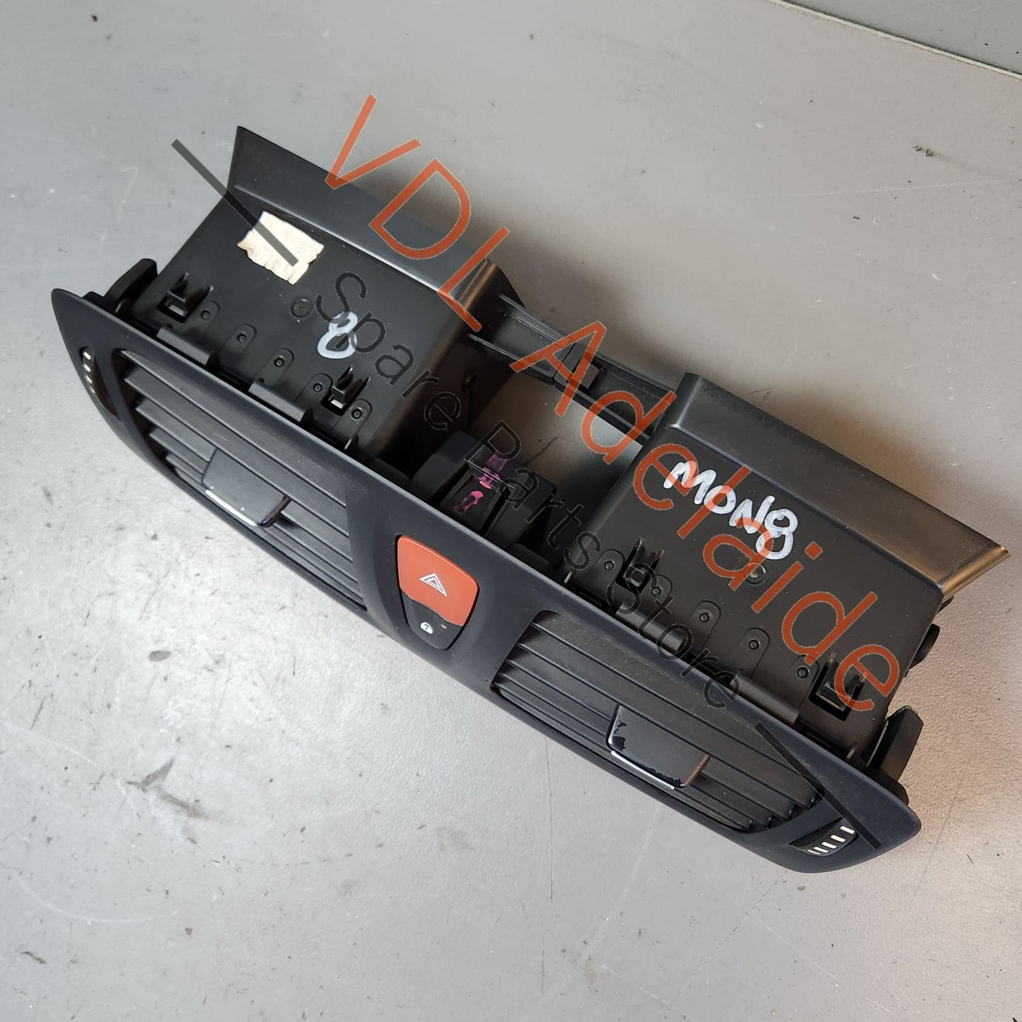 682600016R 682603982R Renault Megane MK3 III Centre Middle Air Vent for Dash 682603982R 682600016R