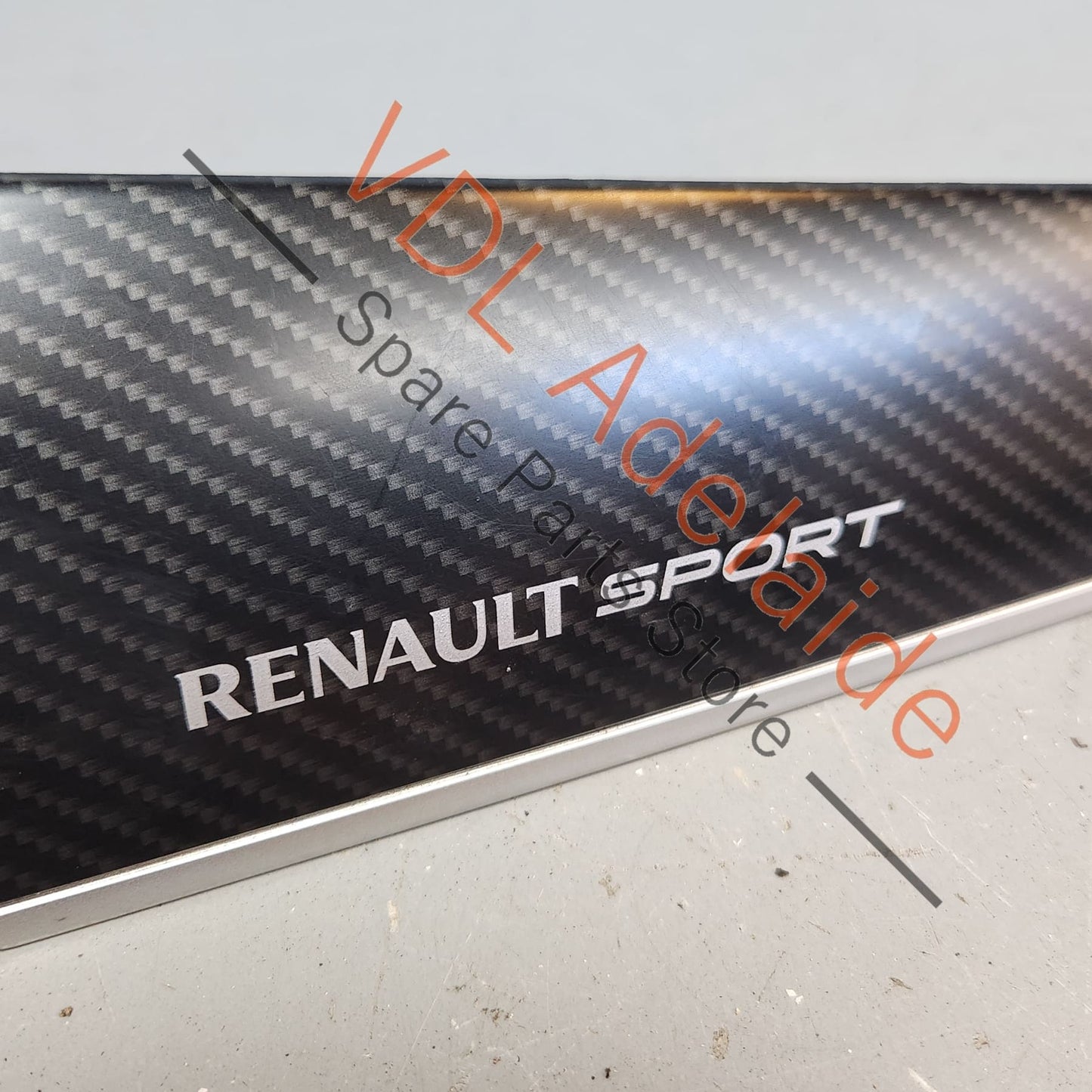 684120008R Renault Megane MK3 III Carbon Sport Dash Trim 684120008R