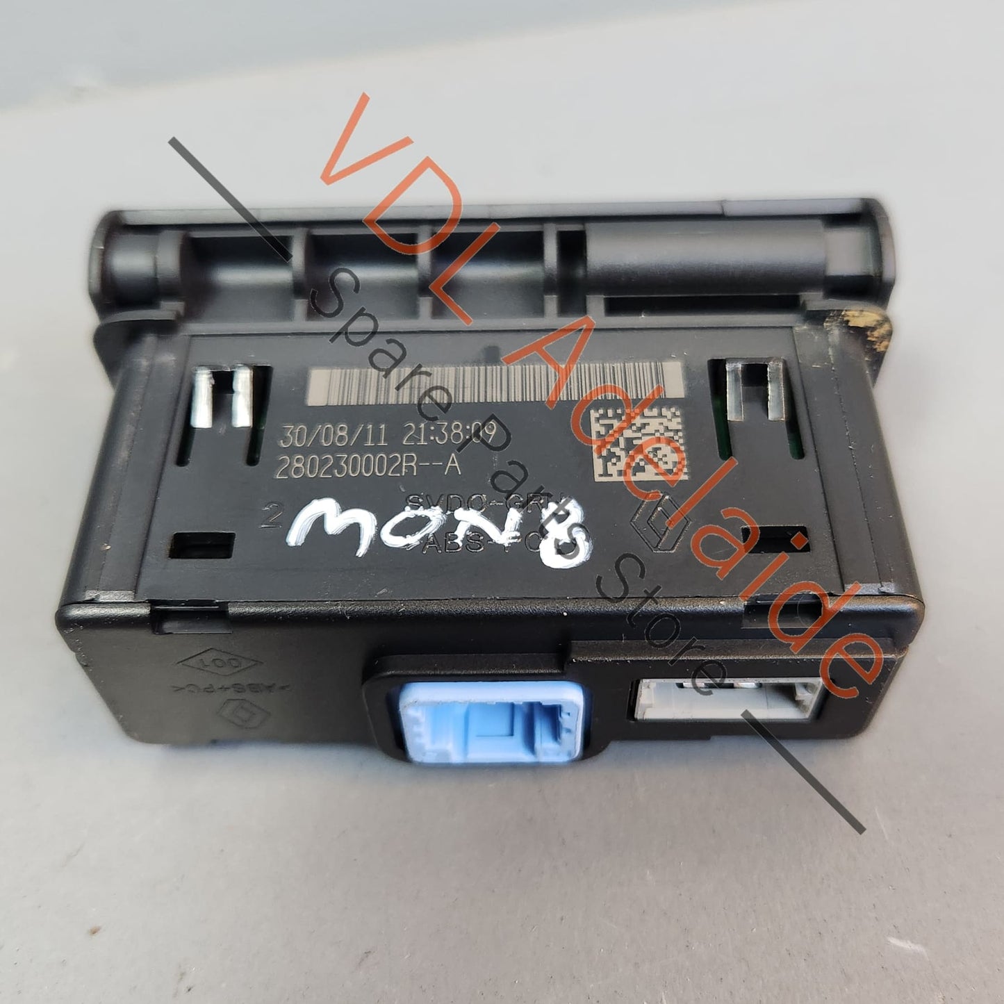 280230002R Renault Megane AUX In USB Radio Input Socket CBOX 280230002R