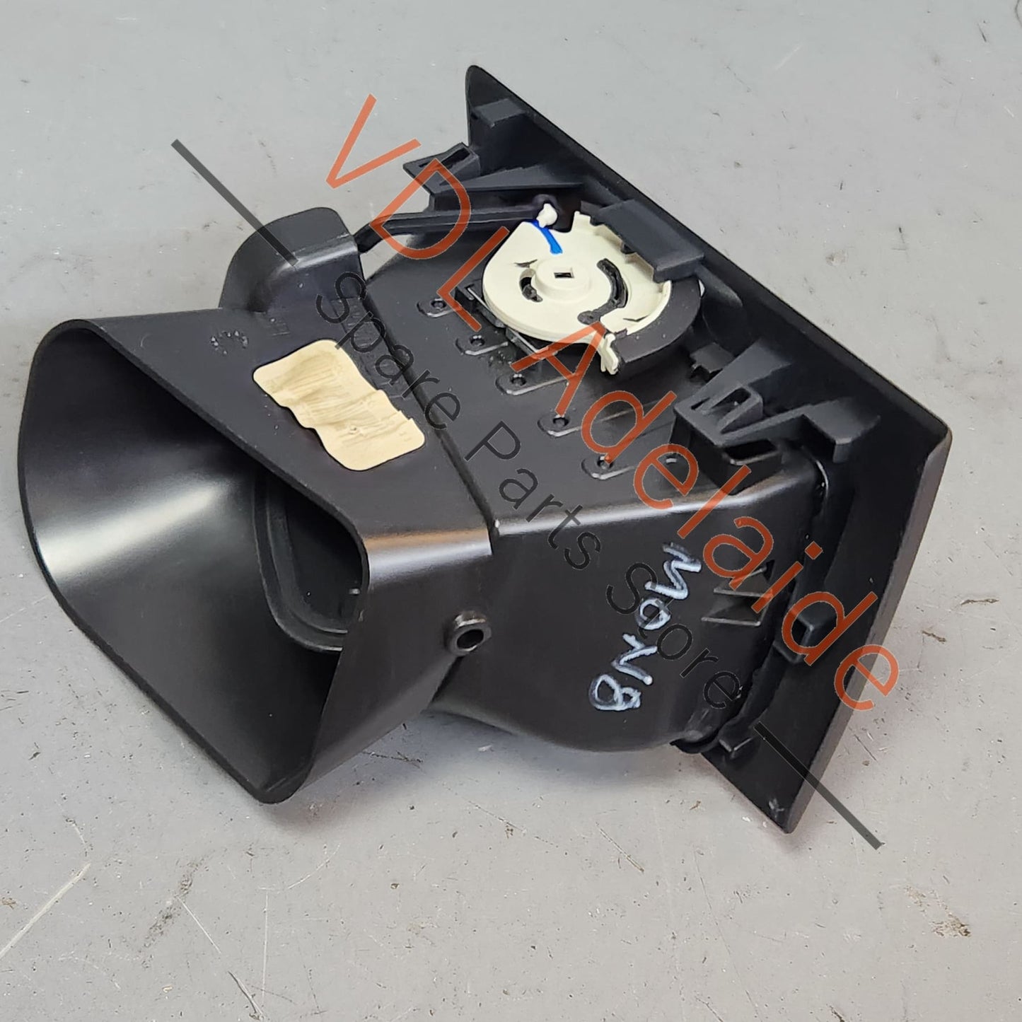 687600979R Renault Megane 3 Right Side Dashboard Air Vent for AC 687600979R