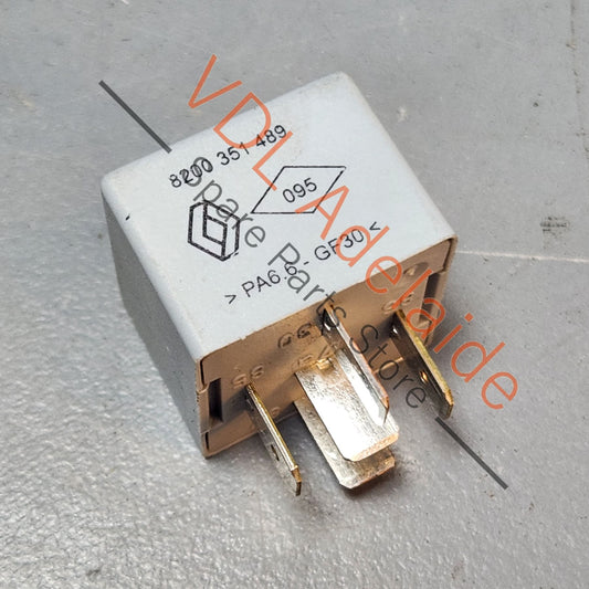 8200351489   Renault Megane 3 8200351489 12v Grey Relay V23074-a1201 x93 Relay Fuse