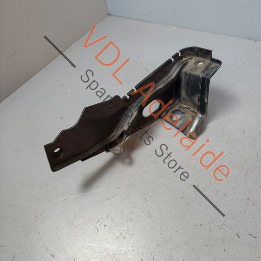 668630007R   Renault Megane Windscreen Waterbox Scuttle Panel Left Side Trim Molding Bracket 668630007R