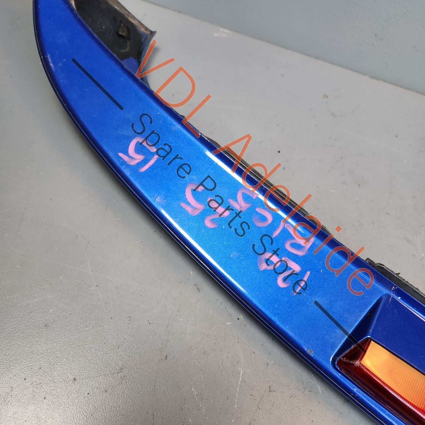 1K6827933DGRU VW Golf MK5 R32 Gti Rear Spoiler Genuine OEM 1K6827933D