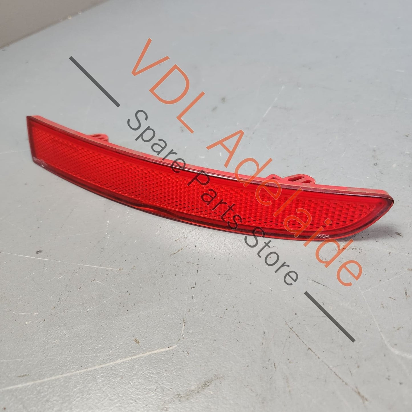 1K6945105A VW Golf R32 MK5 Rear Left LHS Bumper Reflector 1K6945105A