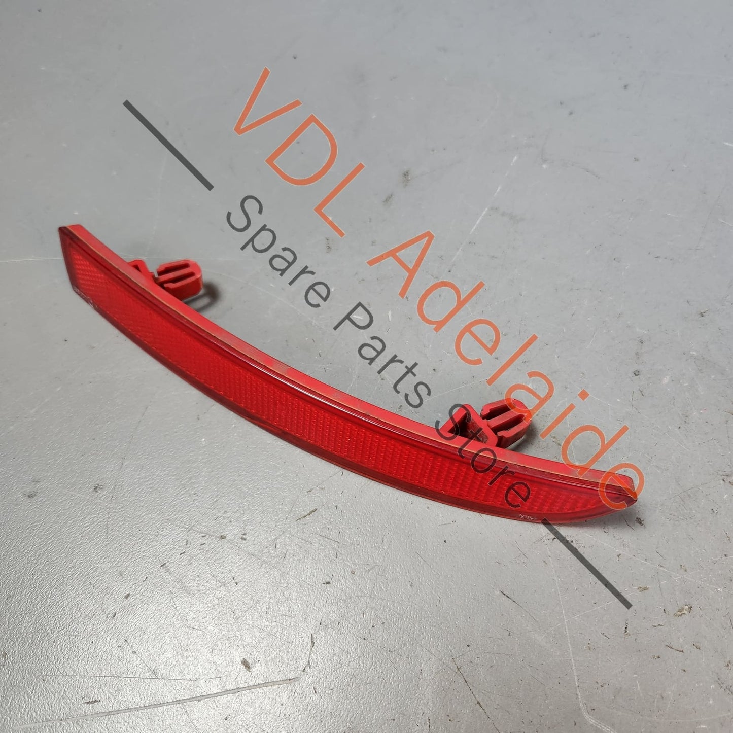 1K6945105A VW Golf R32 MK5 Rear Left LHS Bumper Reflector 1K6945105A
