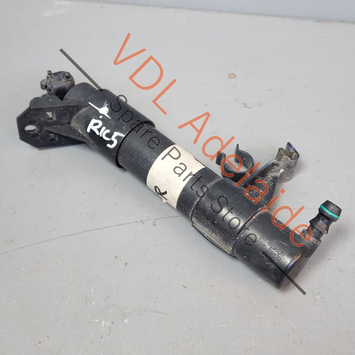 1K6955978A VW Golf R32 MK5 Headlight Washer Nozzle Jet Left or Right Side