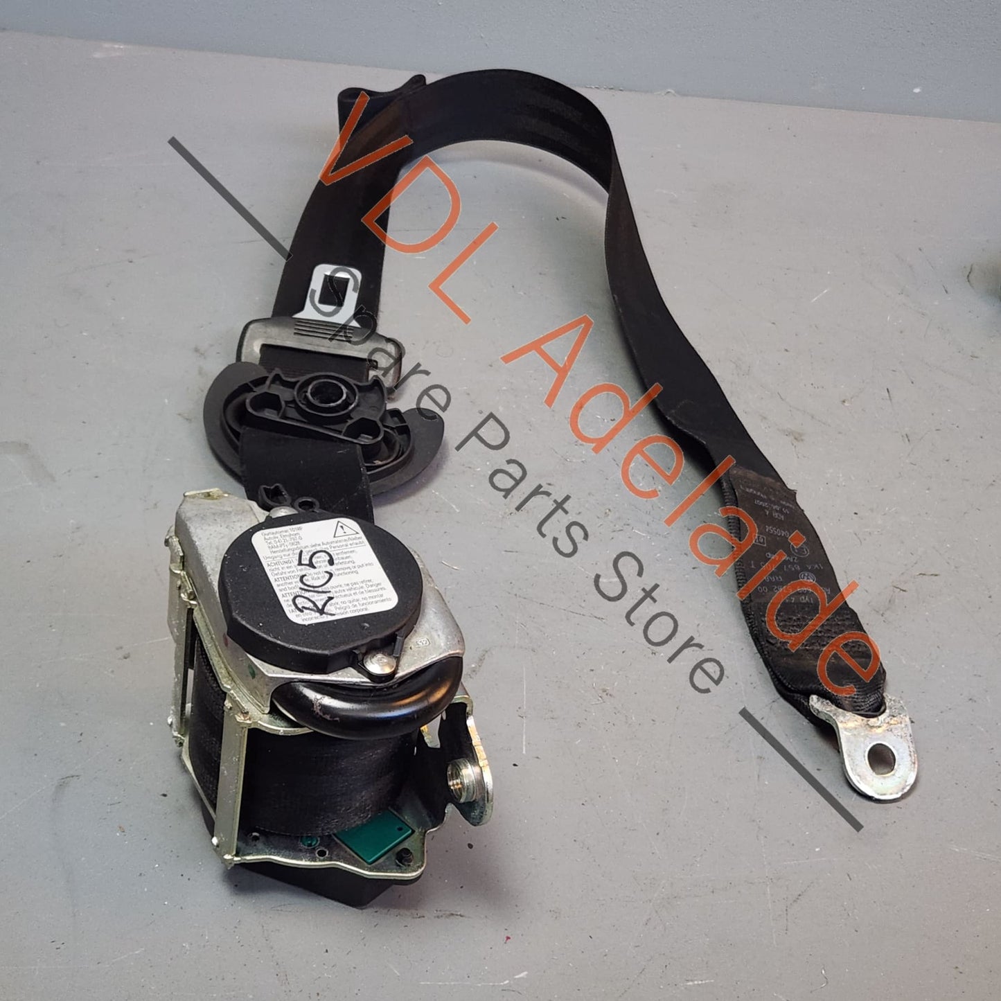 1K4857705ATRAA 1K4857705T VW Golf MK5 Left Front Seatbelt 1K4857705T 1K4857705AT RAA Suit 4dr RHD vehicles