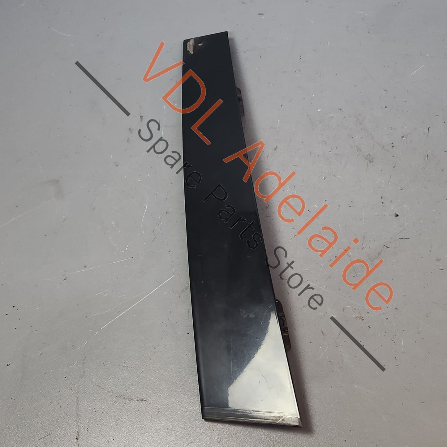1K4837902B VW Golf MK5 Front Right B Pillar Exterior Door Window Trim Molding Gloss Black 1K4837902B 041
