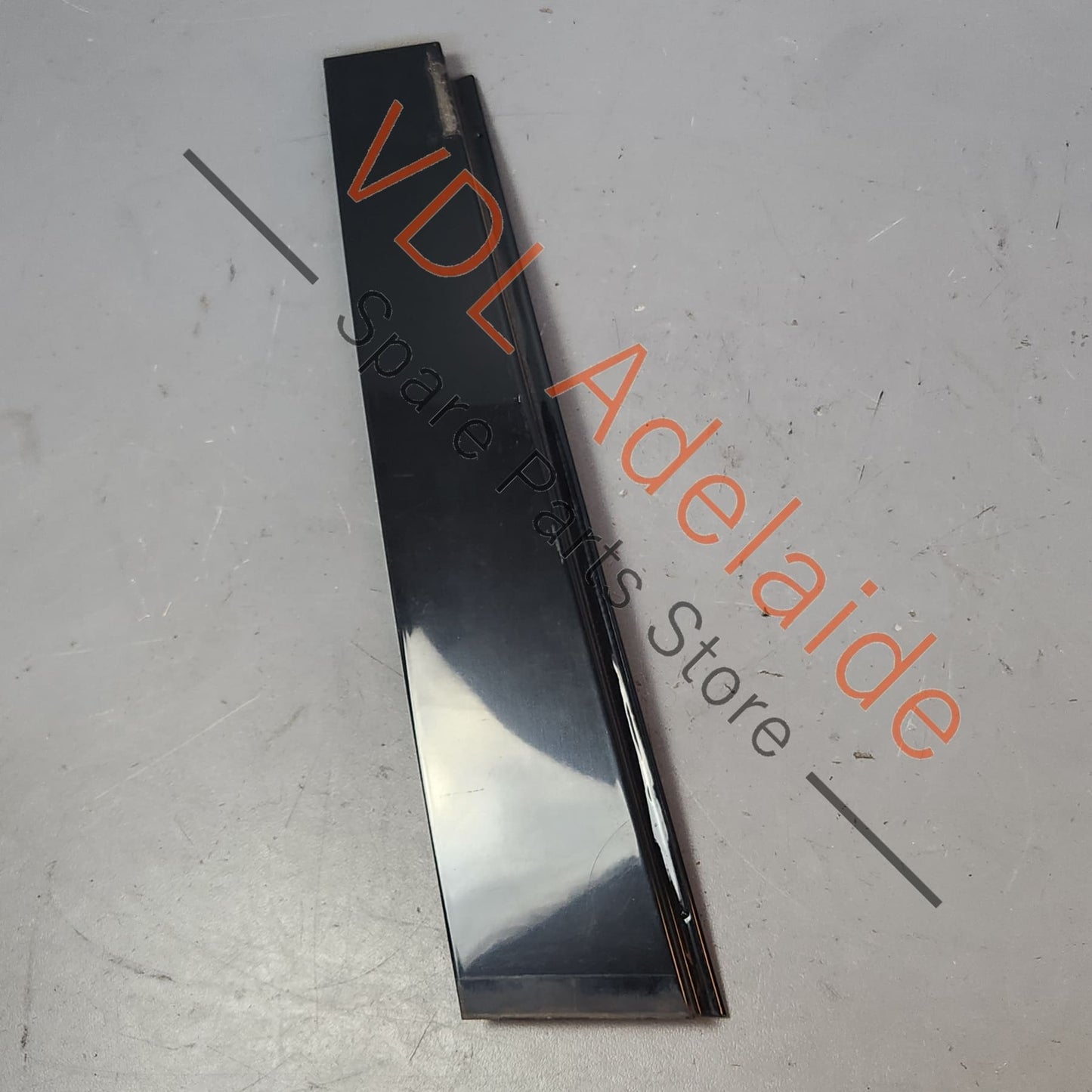 1K6839902 Volkswagen VW Golf Mk5 R32 Right Rear Door B Exterior Pillar Trim Gloss Black 1K6839902
