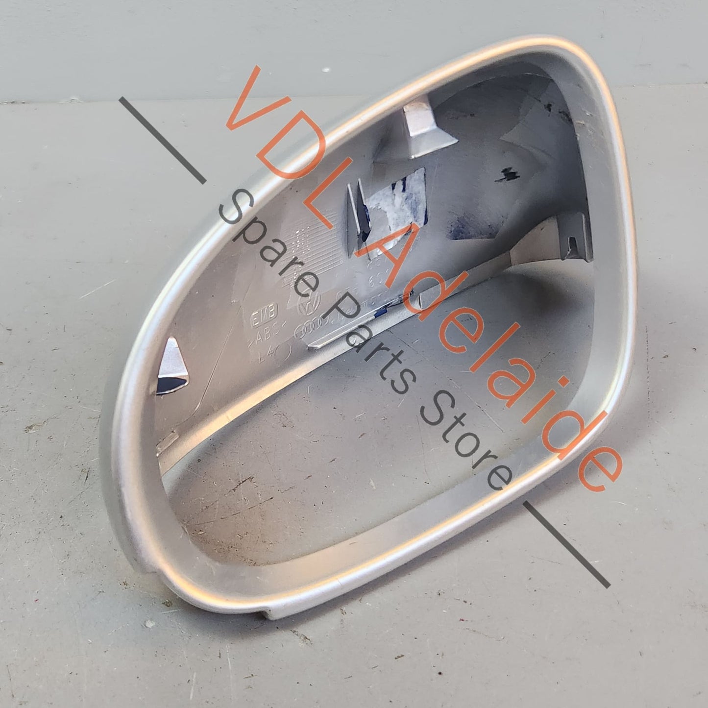 1K0857537 VW Golf MK5 LHS Left Side Exterior Mirror Cap 1K0857537