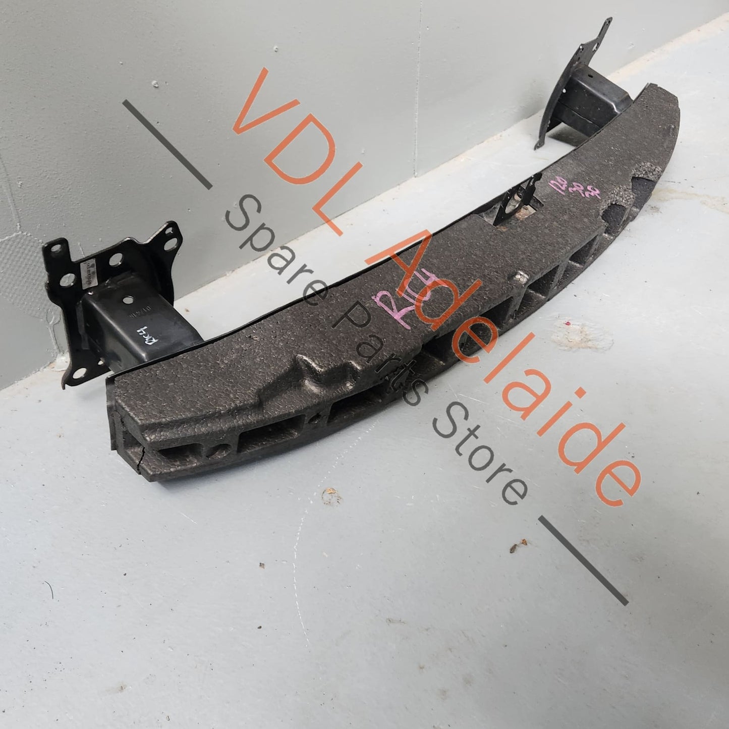 1K5807109E 1K0807248B 1K5807109C Volkswagen VW Golf Mk5 2003-09 Front Bumper Impact Absorption Crash Bar GTi R32 1K5807109E 1K0807248B 1K5807109C