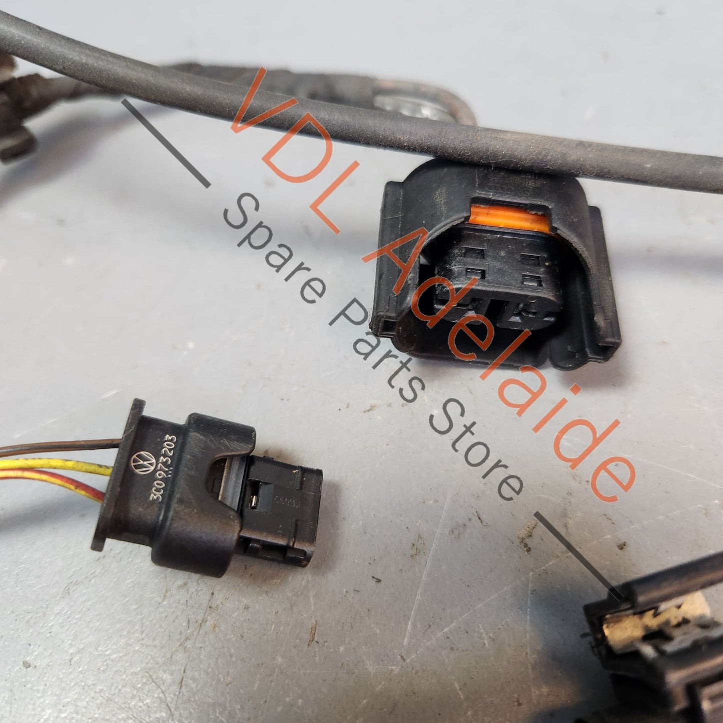 4L0971095DL Audi Q7 4L Front Bumper Wiring Harness 4L0971095DL For cars with front & rear camera
