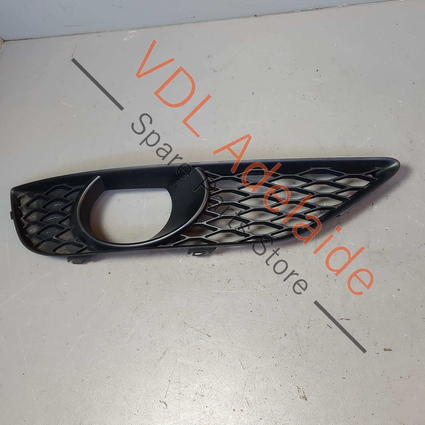 4L0807676C Genuine Audi Q7 4L Front Right Bumper Fog Light Grille Trim 4L0807676C