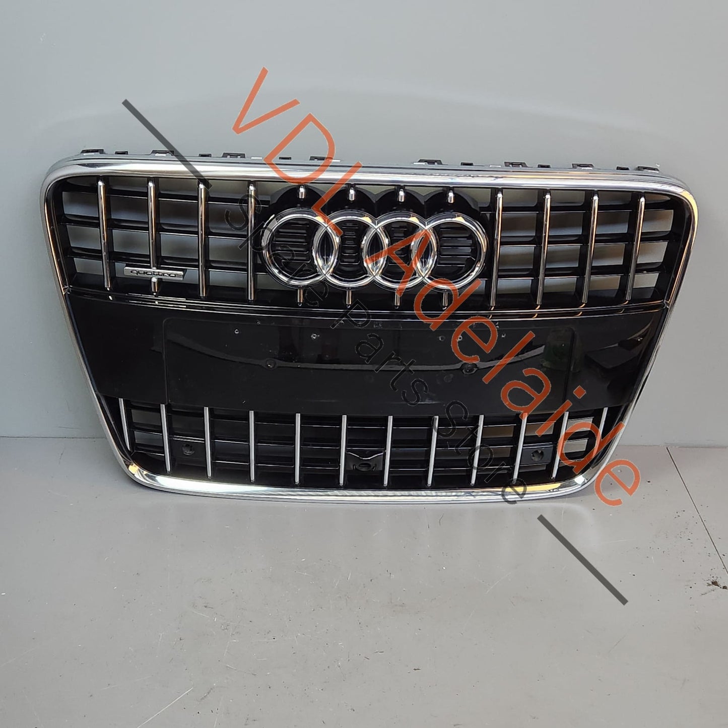 4L0853651GT94 Audi Q7 Front Radiator Grille Genuine OEM 4L0853651G T94 Includes Badges