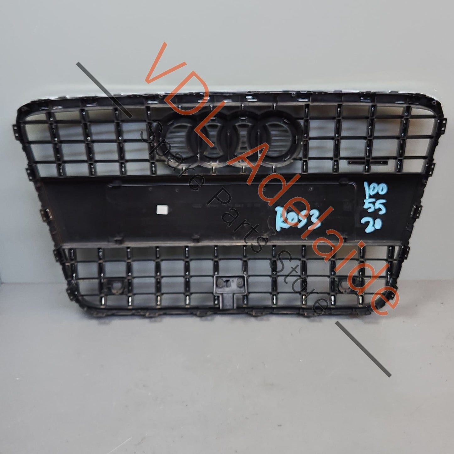 4L0853651GT94 Audi Q7 Front Radiator Grille Genuine OEM 4L0853651G T94 Includes Badges