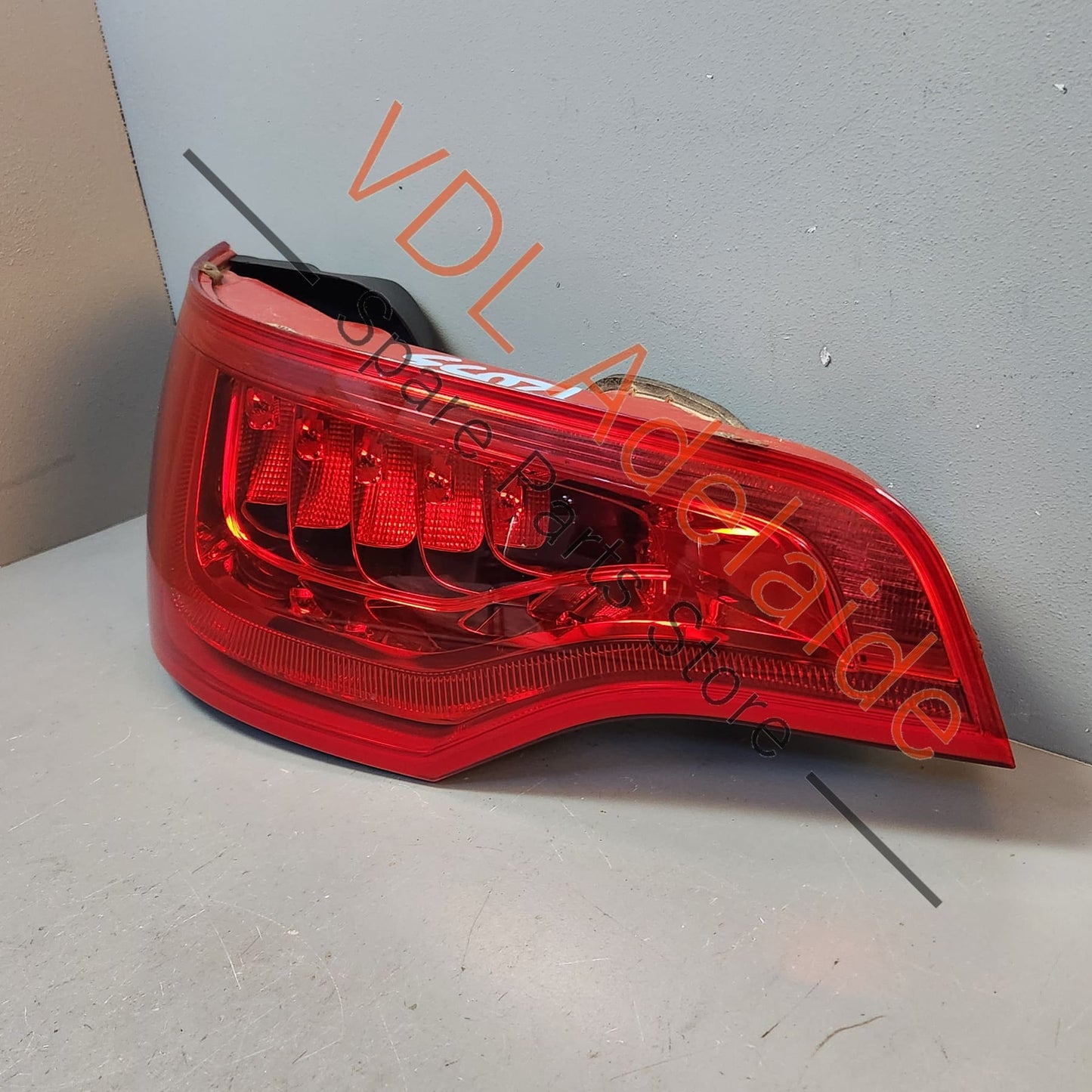 4L0945093L 4L0945093F Audi Q7 Left Side Tail Brake Light 4L0945093L 4L0945093F