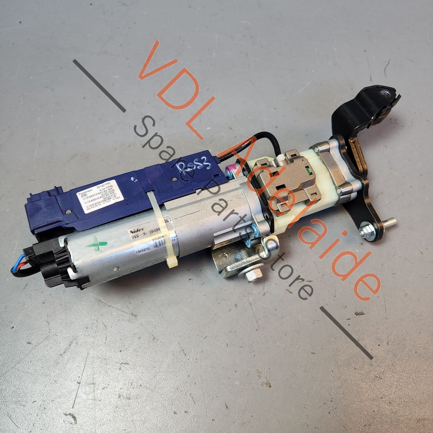 4L0827852E 4L0910946 Audi Q7 4L Electric Tailgate Lift Motor Right Side 4L0827852E