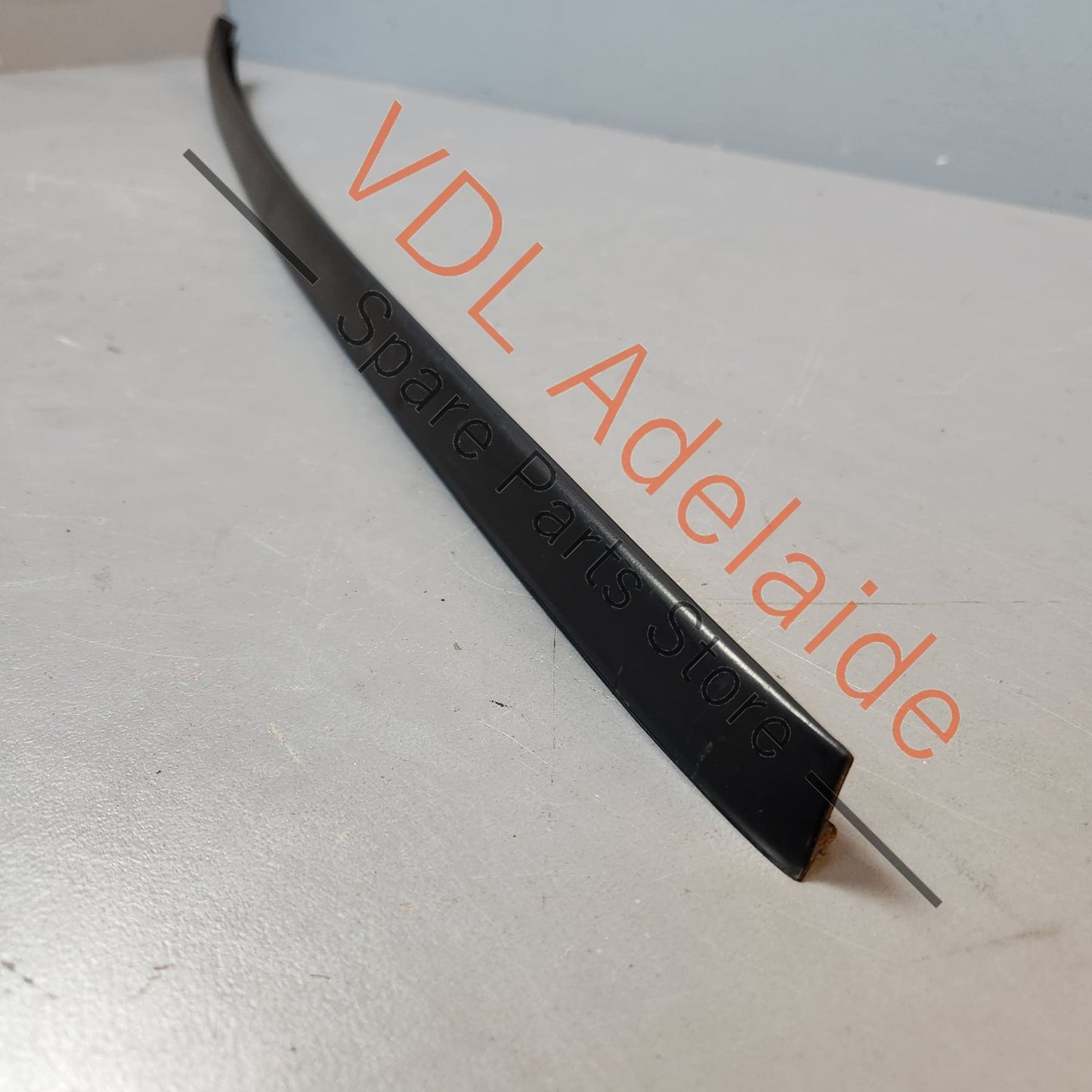 4L0854327 Audi Q7 Windscreen Water Deflector Strip Moulding Left Side 4L0854327
