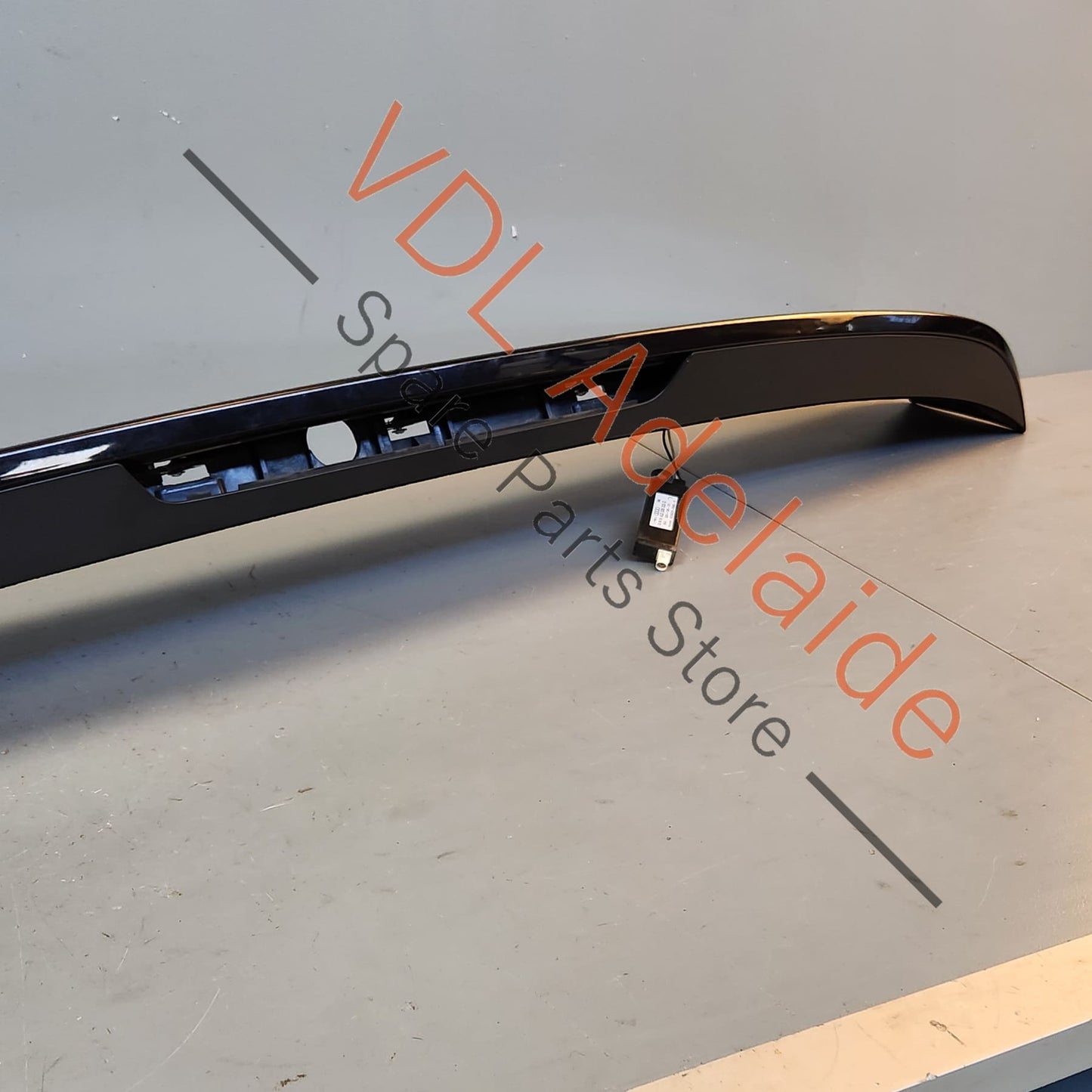4L0827933GRU 4L0827933 Audi Q7 4L Rear Boot Hatch Spoiler 4L0827933 GRU 2T2T Orca Black Metallic