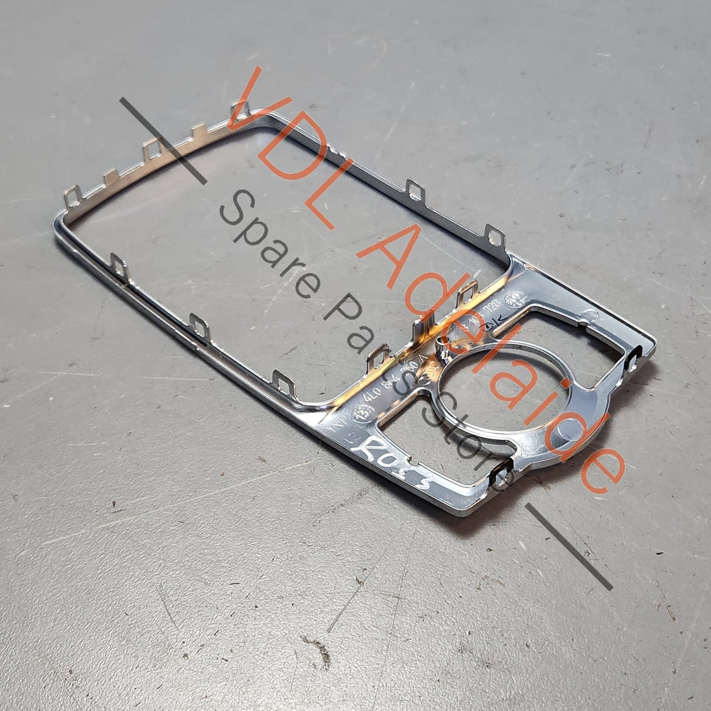 4L0864260A Audi Q7 4L Centre Console Chrome Trim 4L0864260A