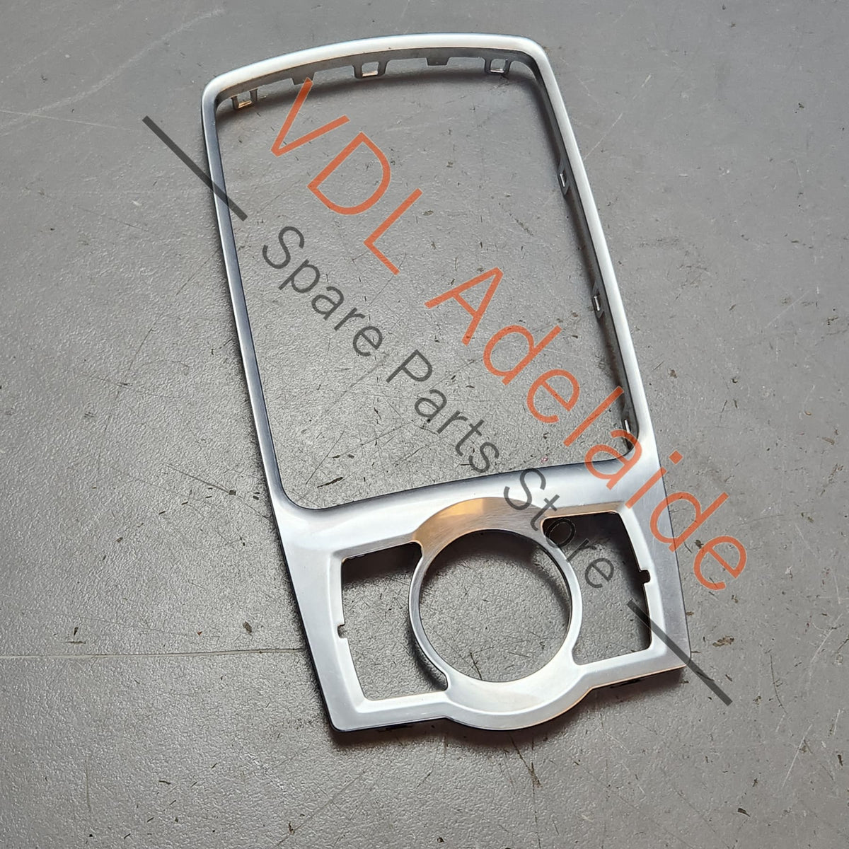 4L0864260A Audi Q7 4L Centre Console Chrome Trim 4L0864260A